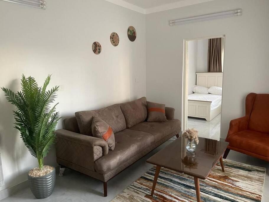 Apartment Tony House *