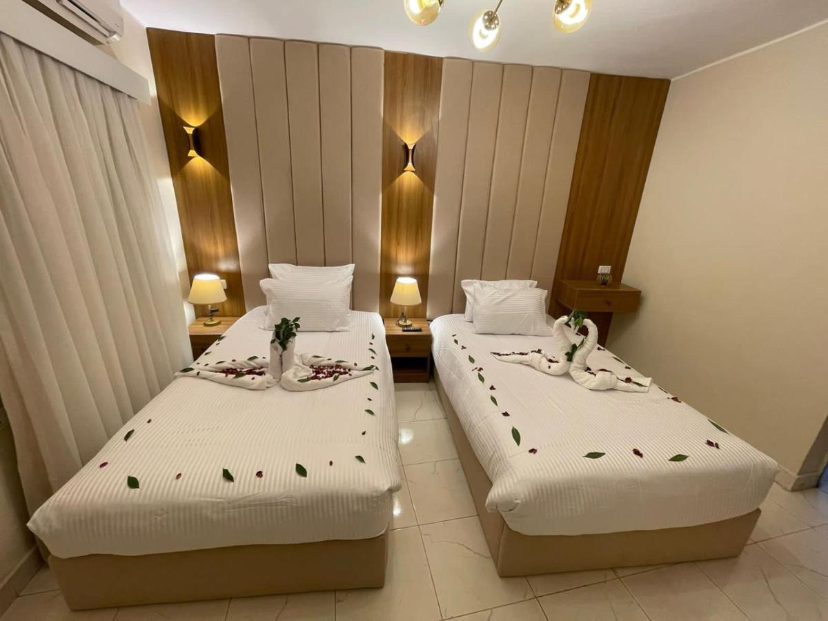 Pyramid View Bed & Breakfast