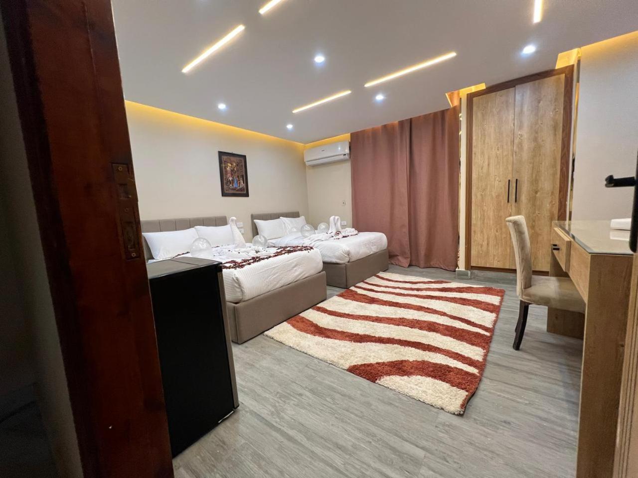 Hotel Pyramids Kafrat al Jabal