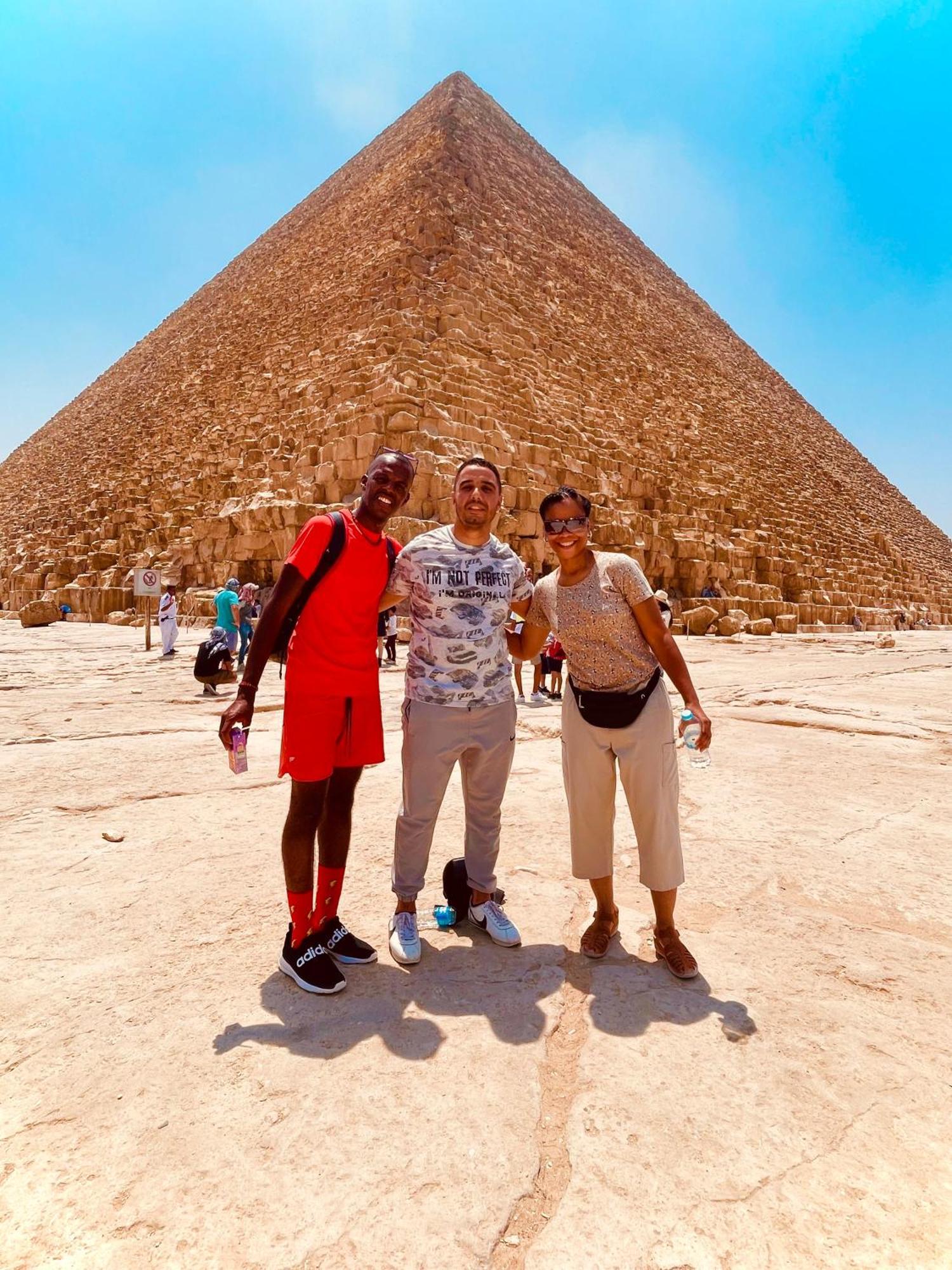 Makadi Pyramids View * Kafret el-Gabal