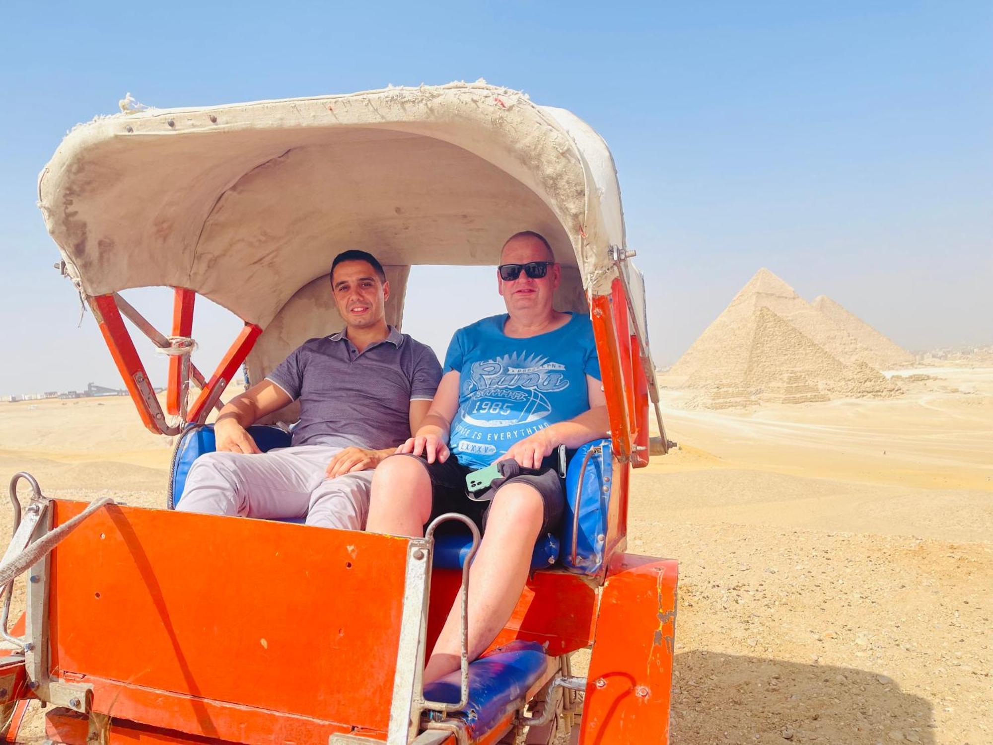 Hostel Makadi Pyramids View