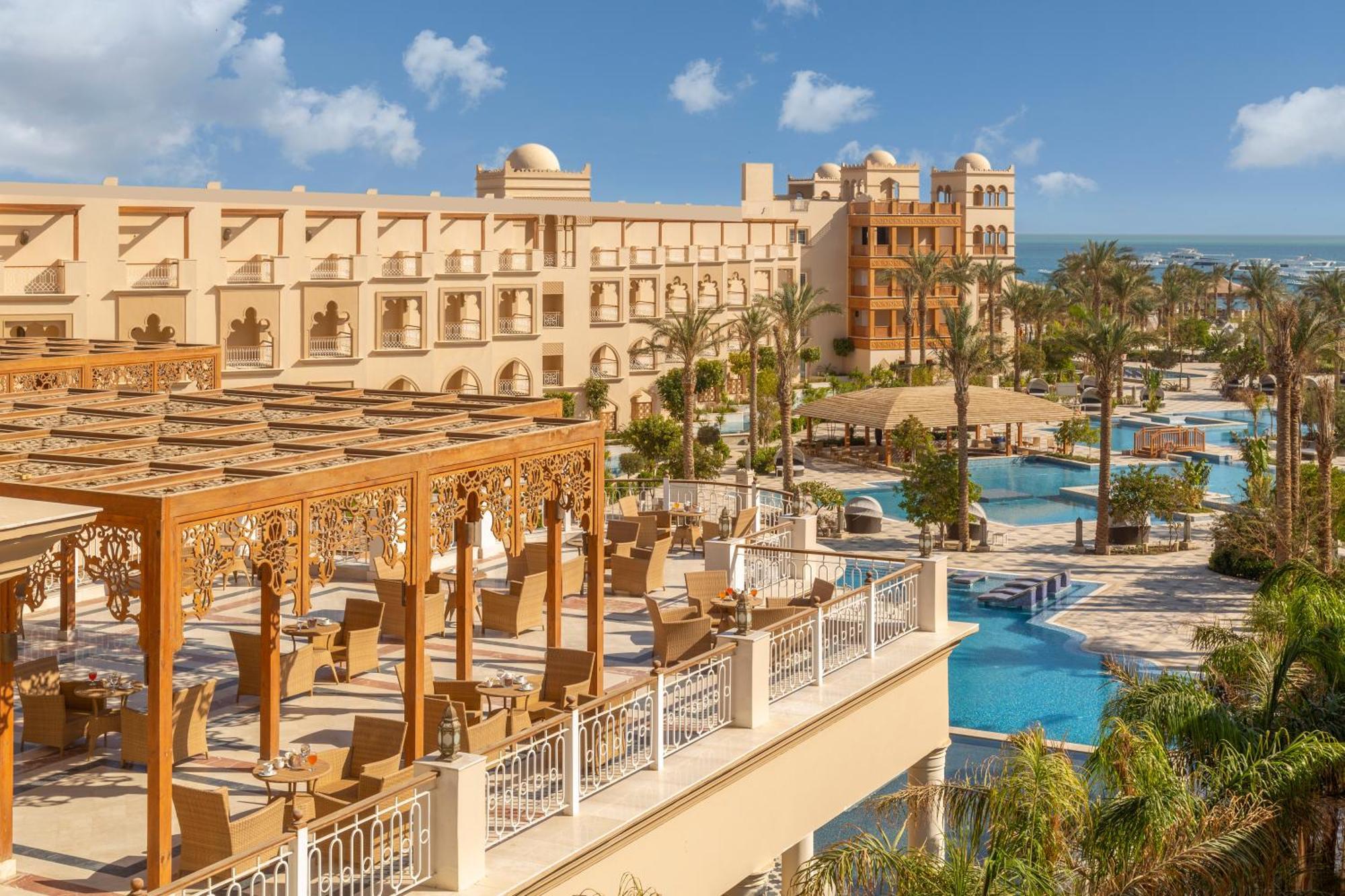 Resort Grand Palace - Couples Only 18 Years (adults Only)