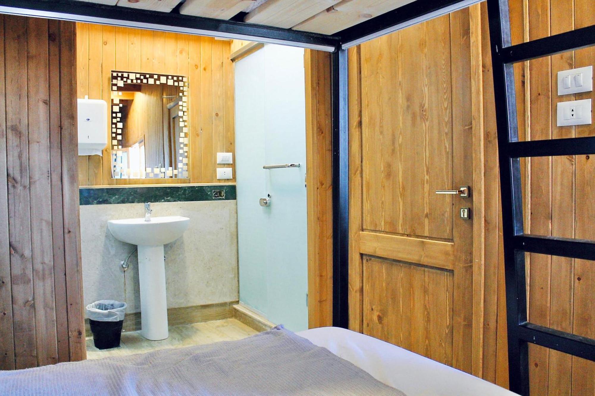 Hostel Rafiki - *