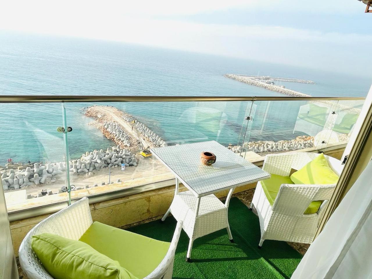 Alexander House Apartment Alexandria