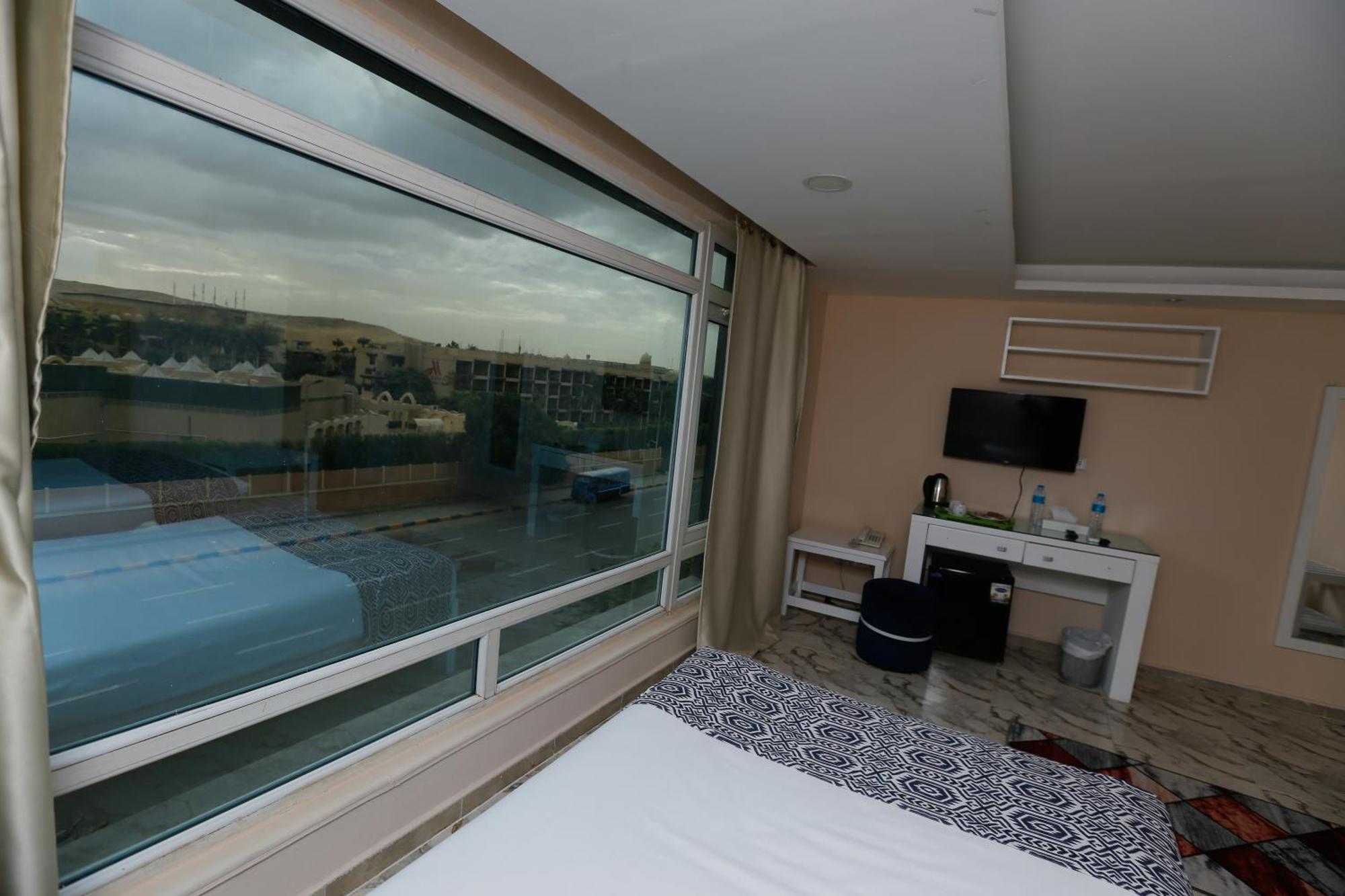 Turquoise Pyramids & Grand Egyptian Museum View Hotel 4*