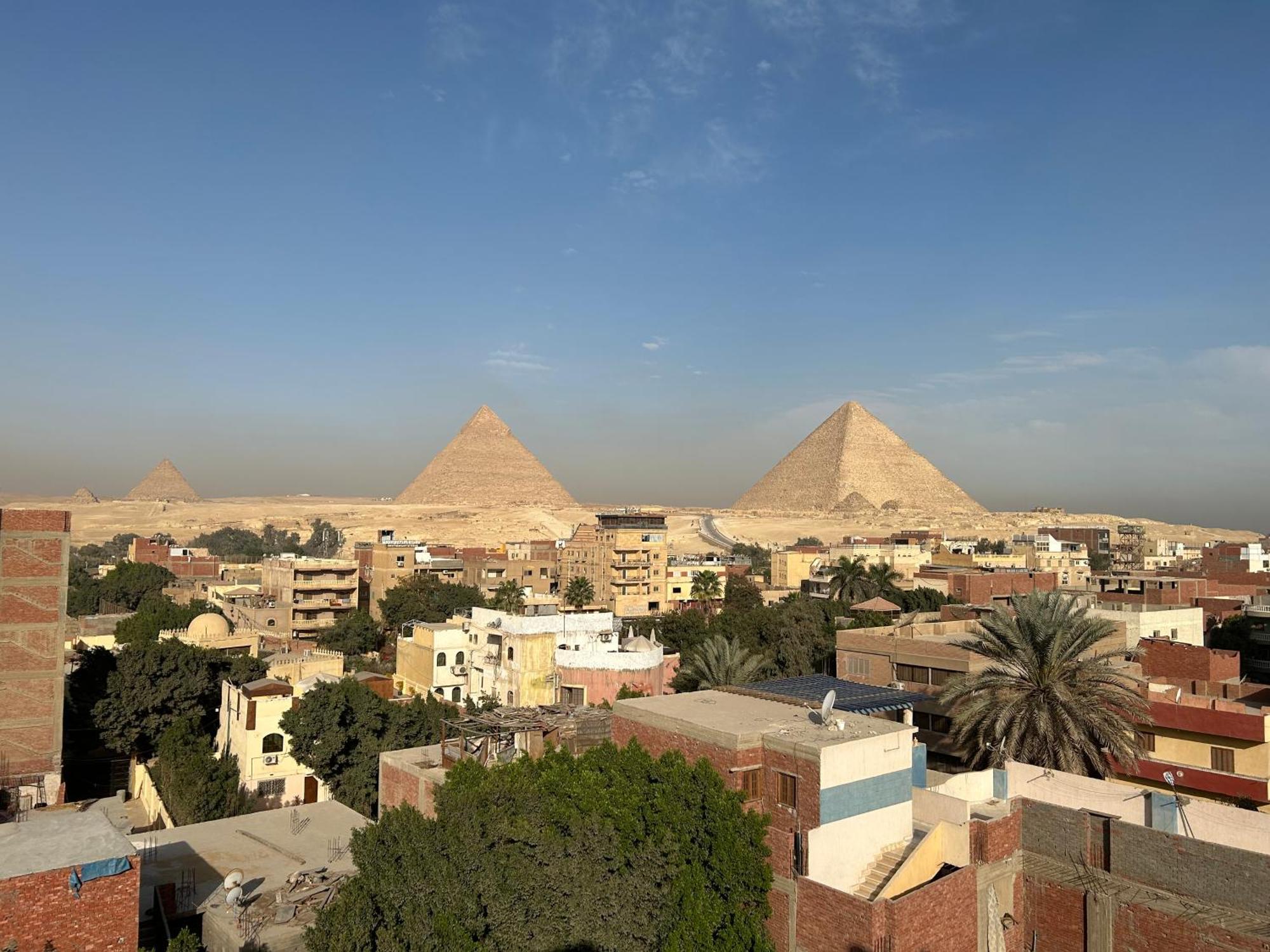 Loay Pyramids View Pansiyon *
