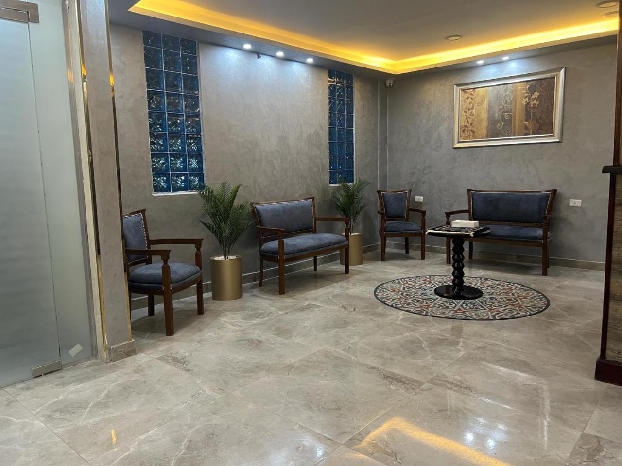 Otel Pyramids Kafret el-Gabal
