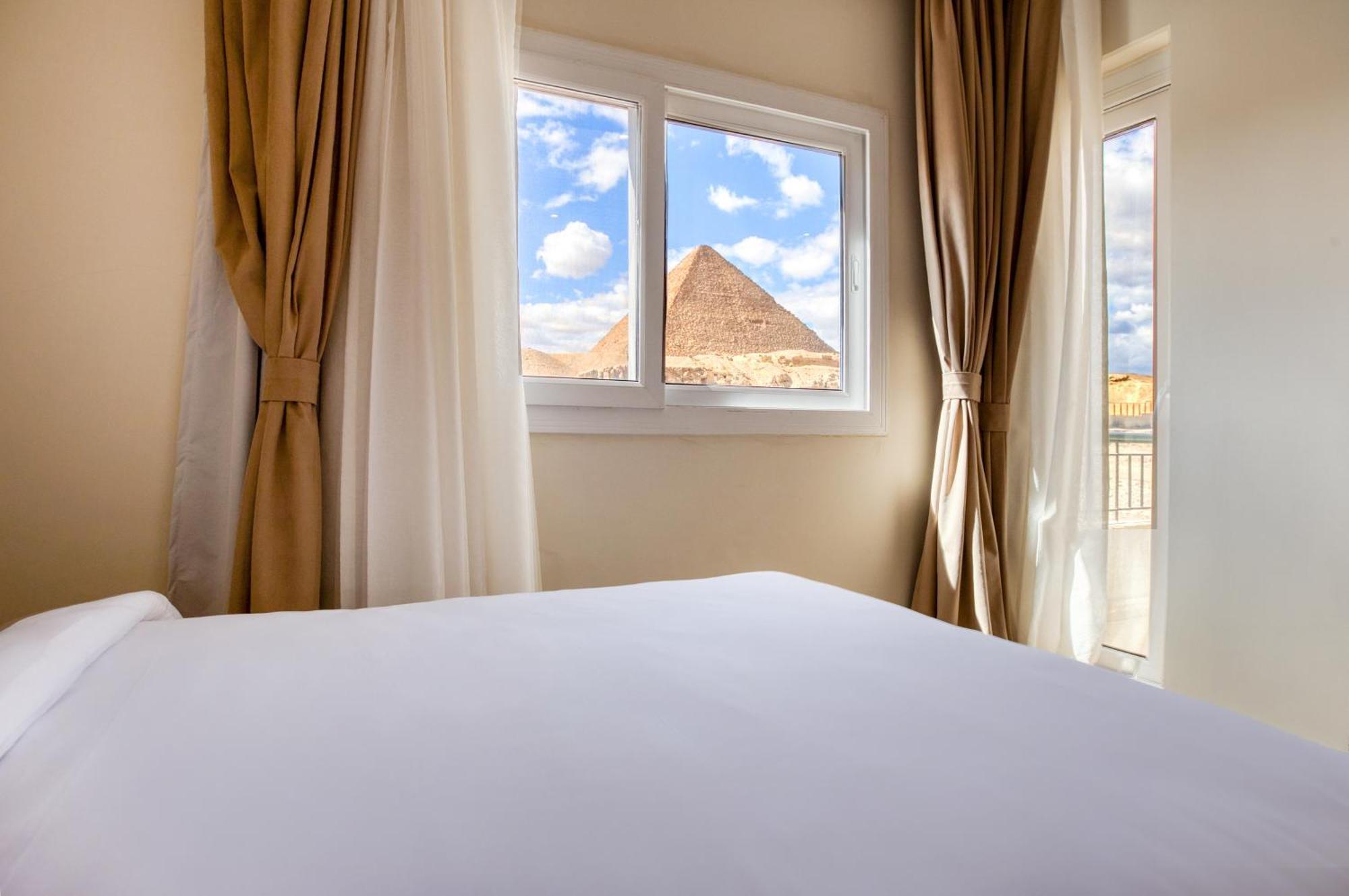 Soul Pyramids View * Kafret el-Gabal