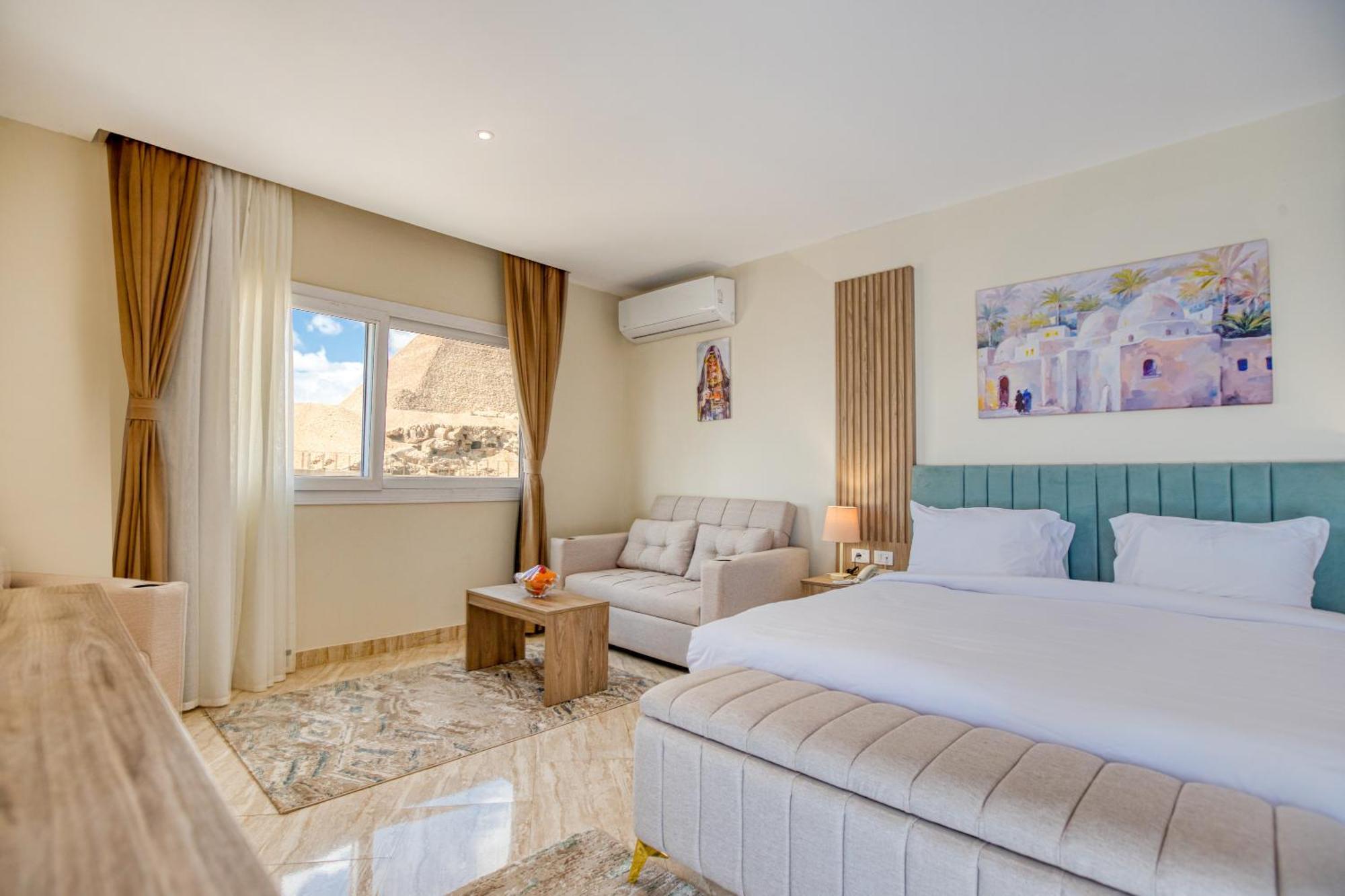 Soul Pyramids View Hotel