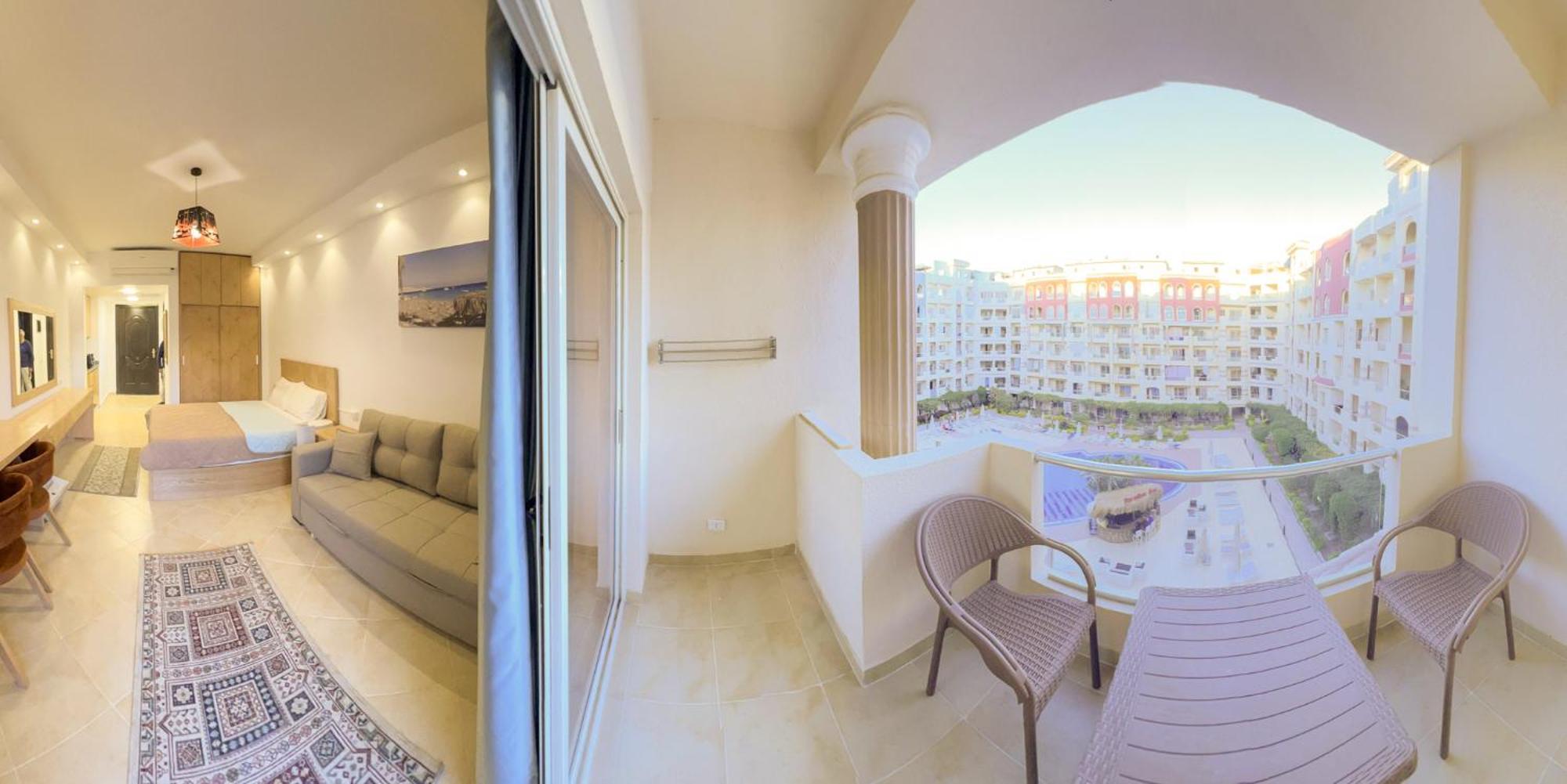 Florenza And Hurghada