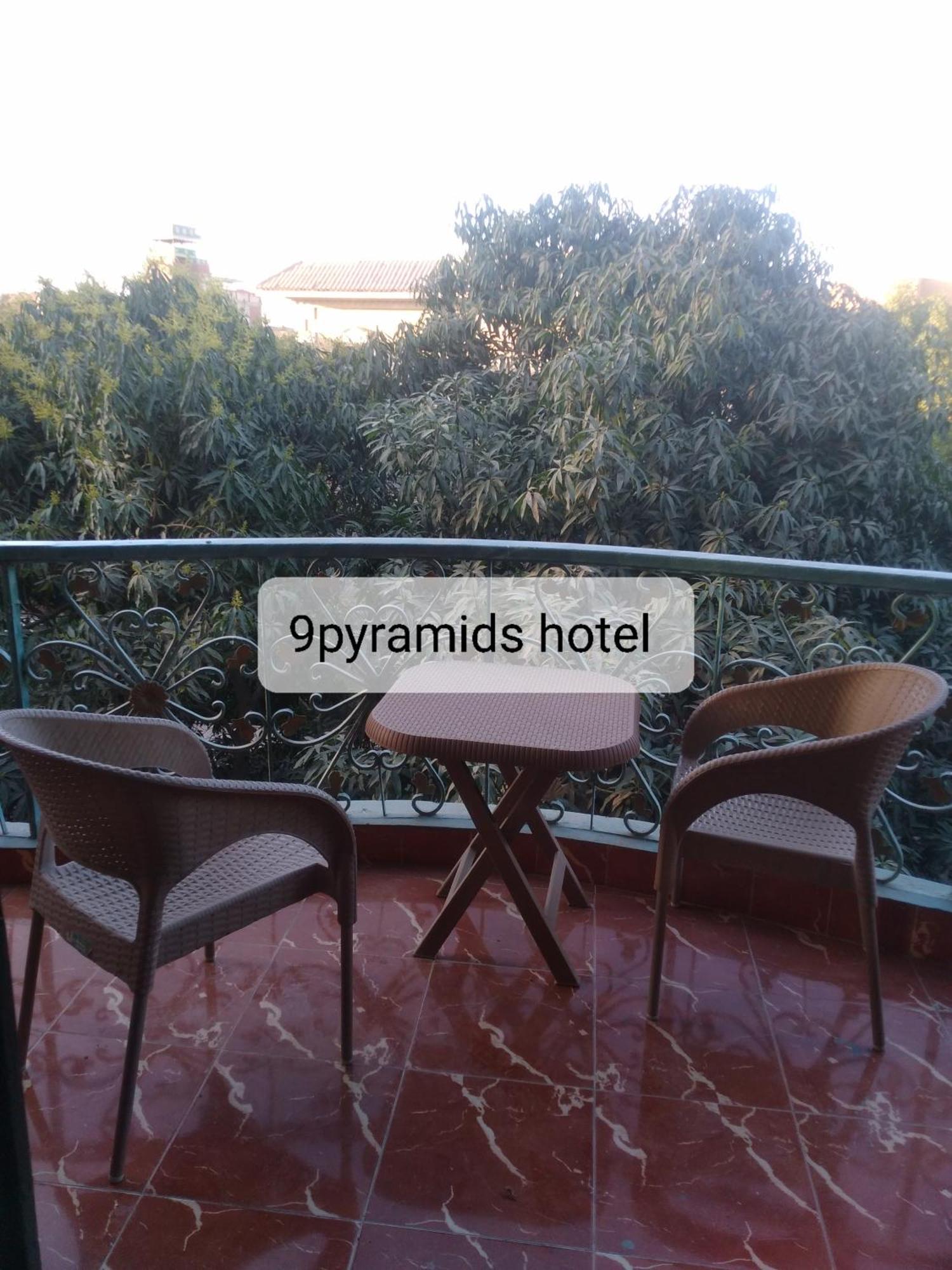 9pyramids