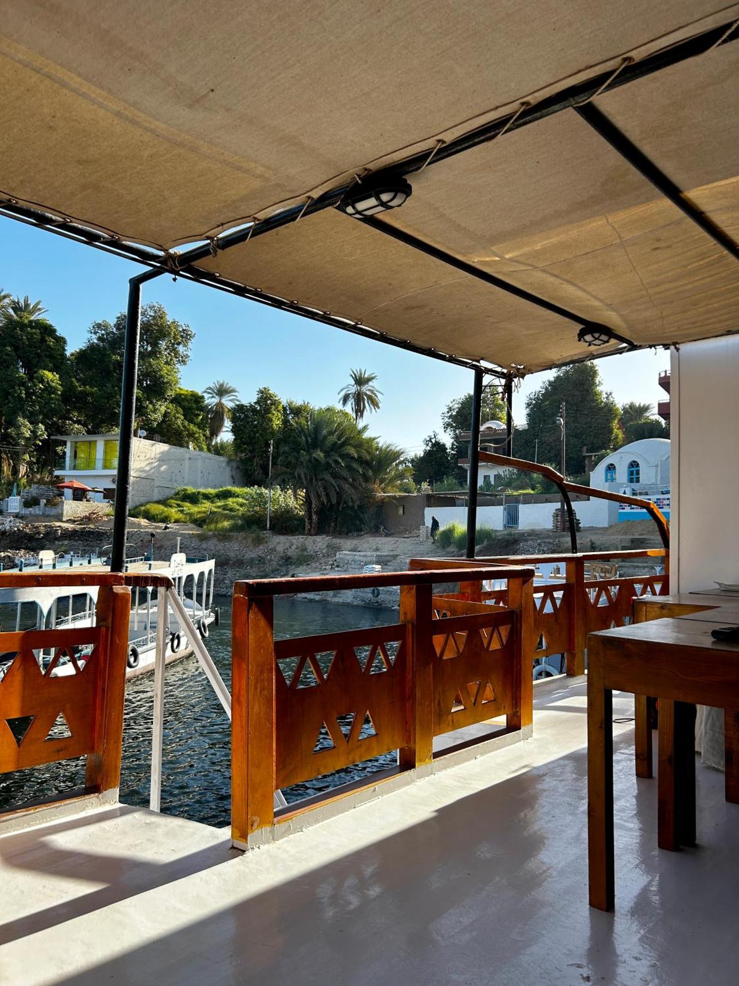 Houseboat And Nile Cruises Zainoba