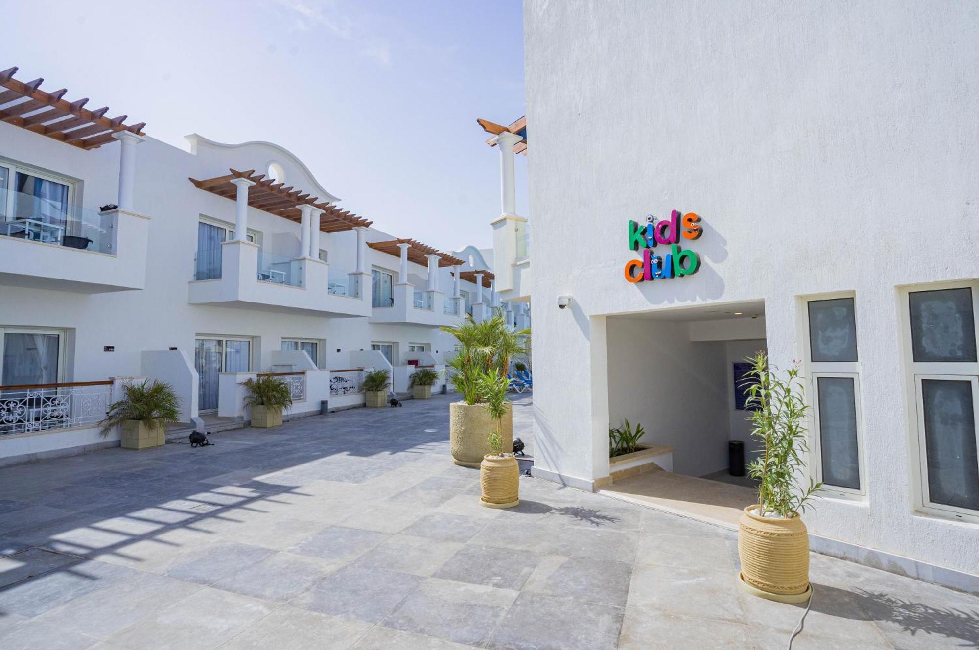 Resort Marina 4*