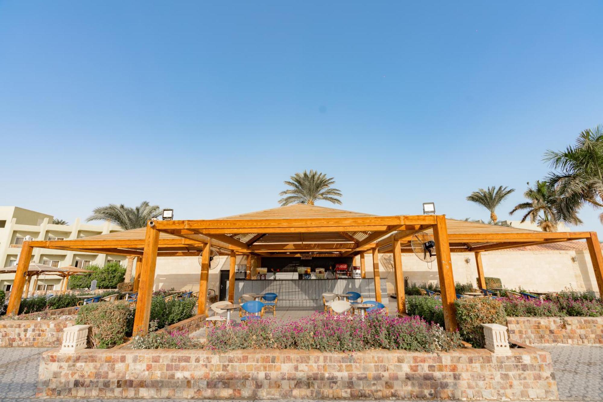 Palm Families And Couples Only Resort Hurghada
