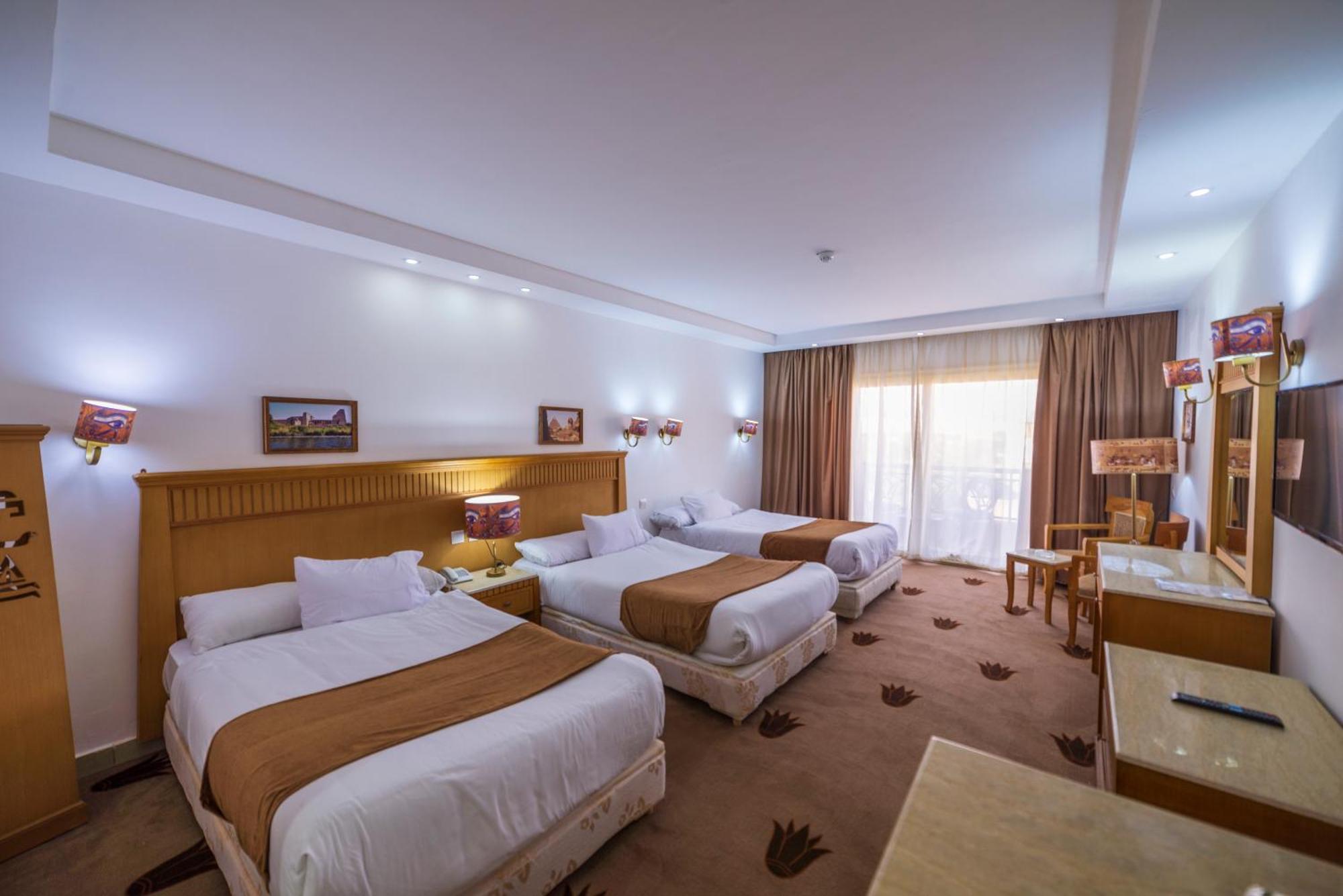 New Regency Pyramids View Hotel 4*