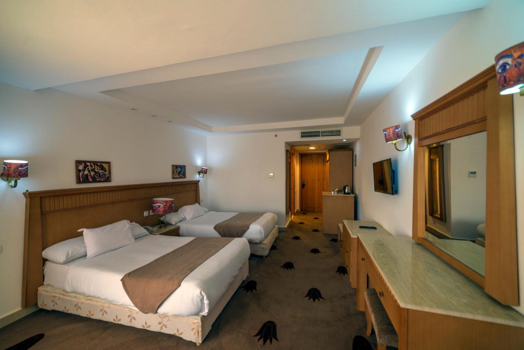 New Regency Pyramids View Hotel