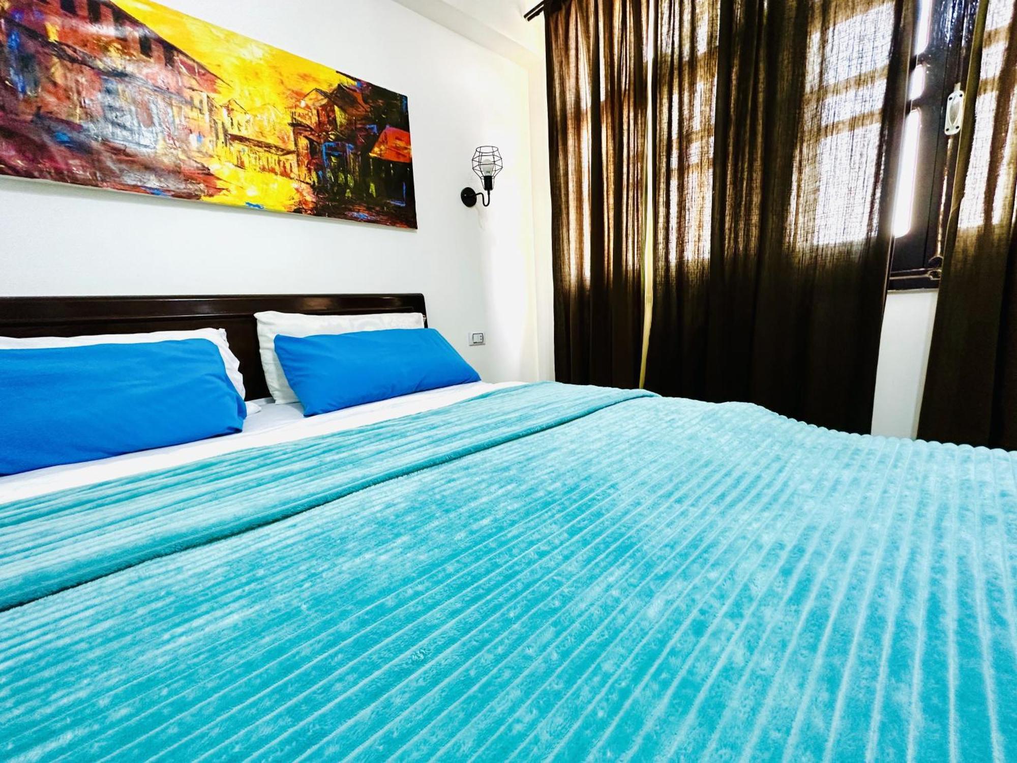 Apartment Zebra Center