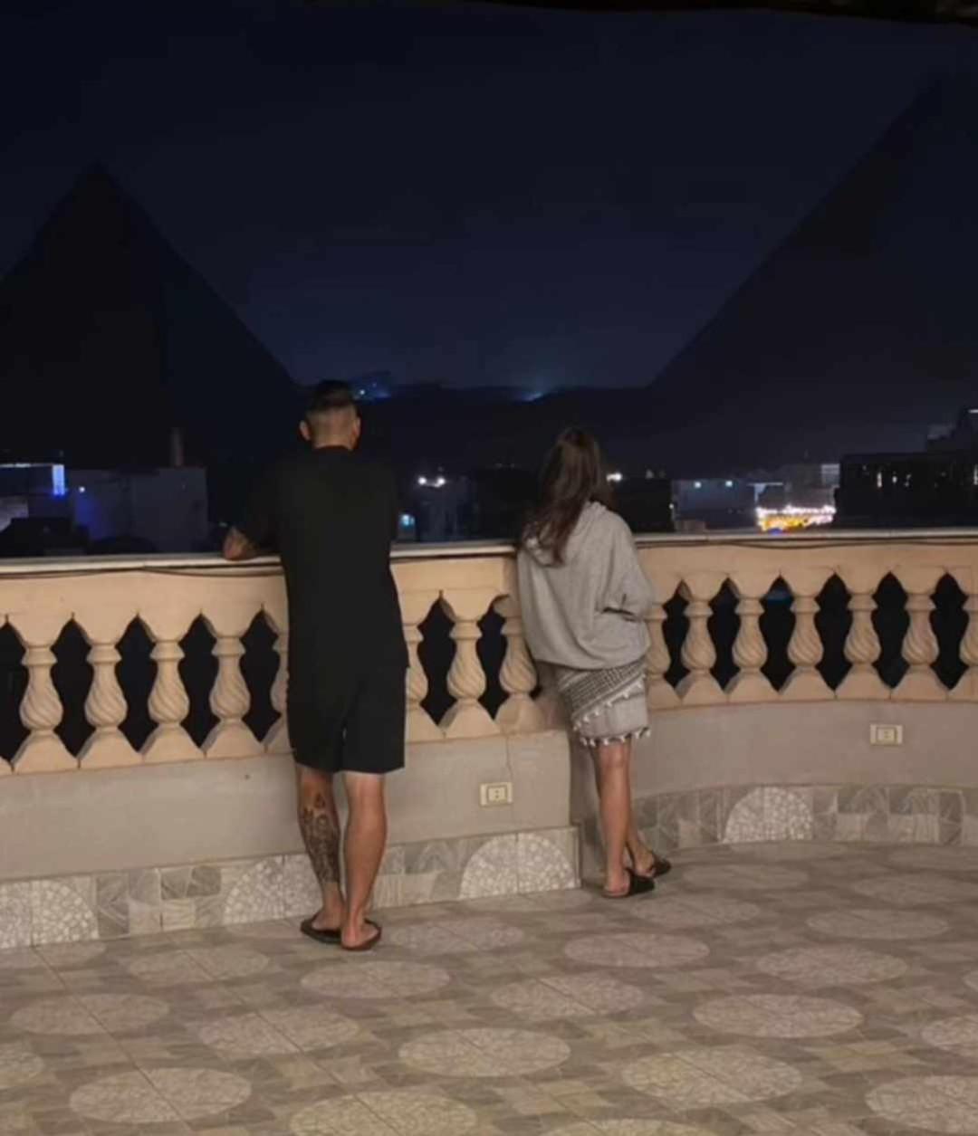 Inn Queen Pyramids View