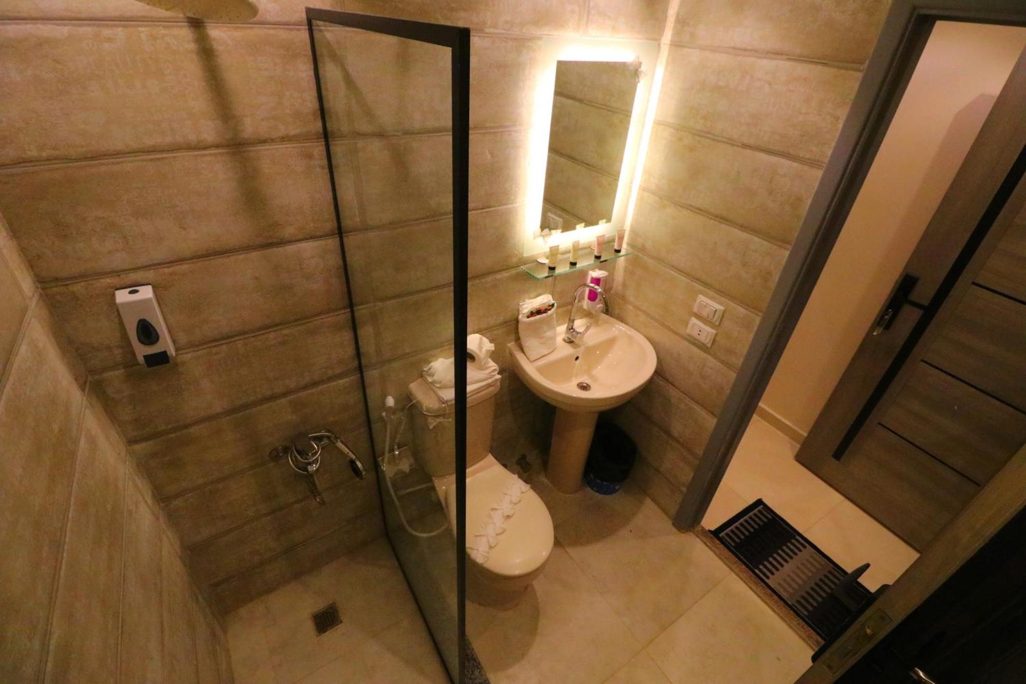 Pyramids Inn 3*