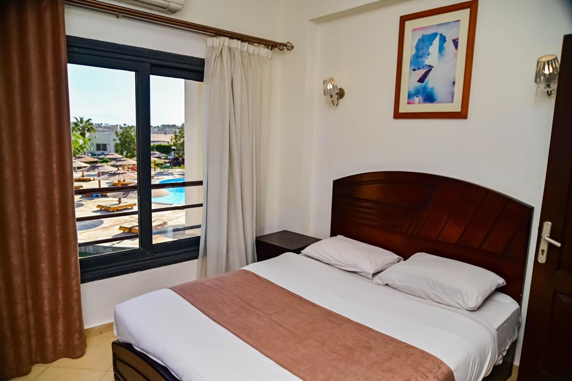 Resort New Eagles Aqua Park 4*