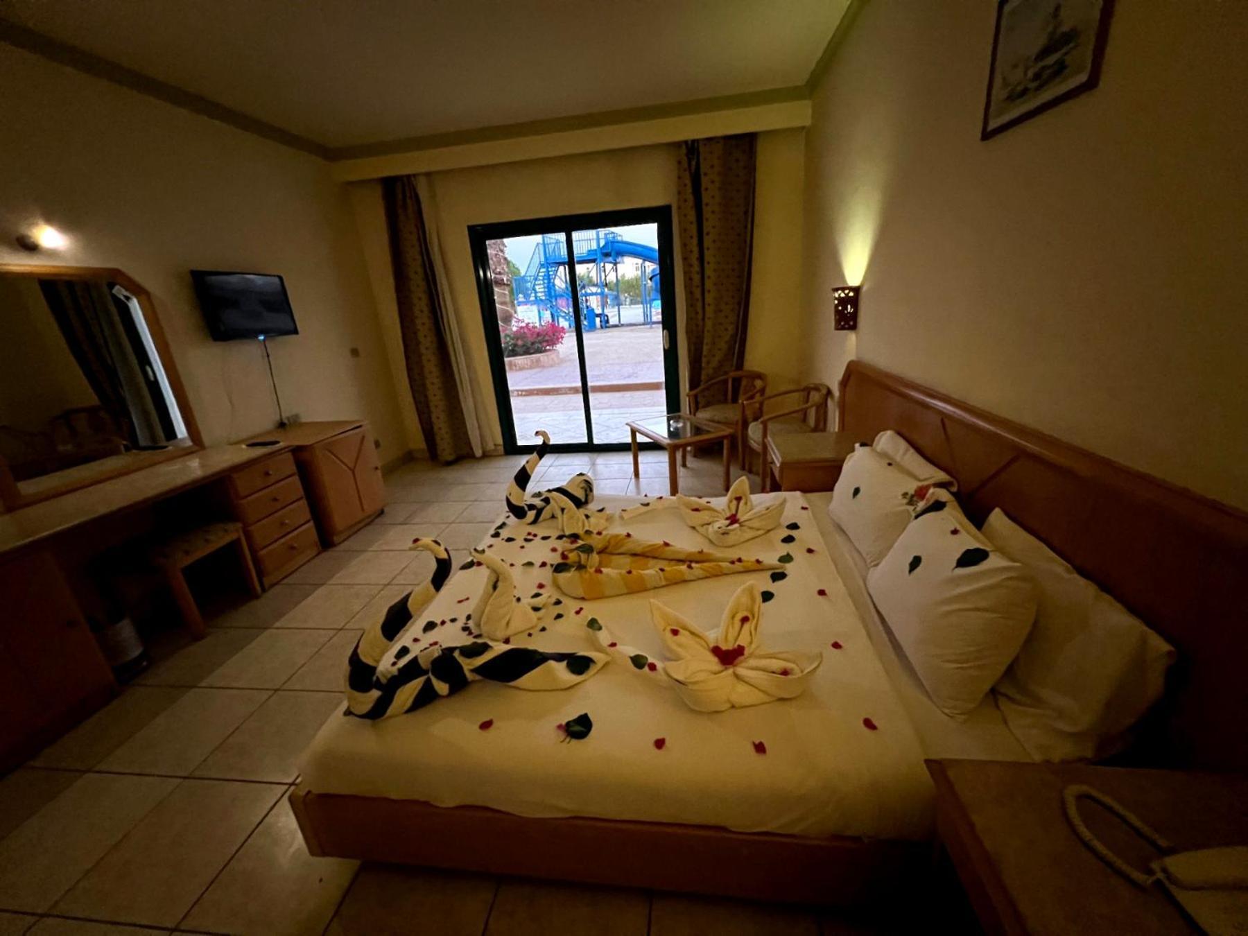 Cliff Sharm el-Sheikh