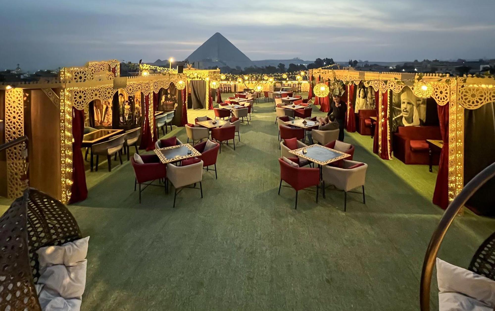 Master Pyramids *