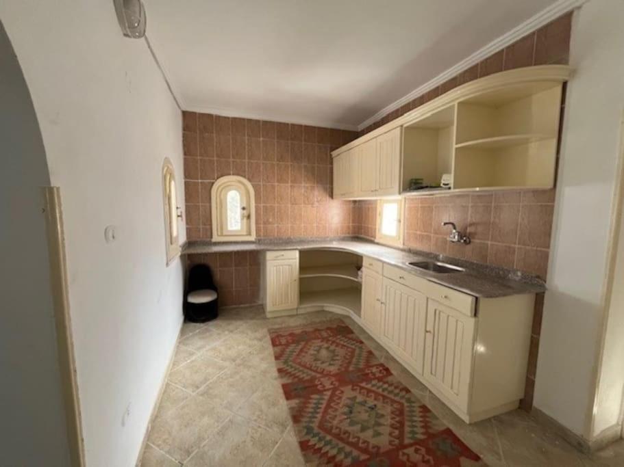 Stand Alone Seabreeze With Private Pool * Alexandria