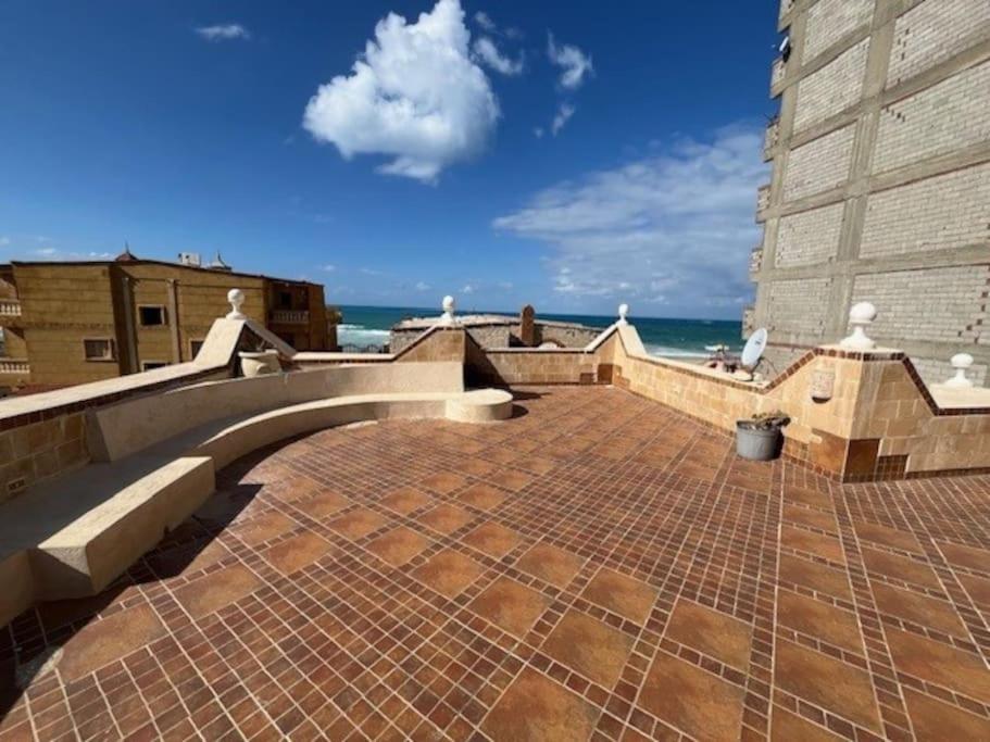 Stand Alone Seabreeze With Private Pool *