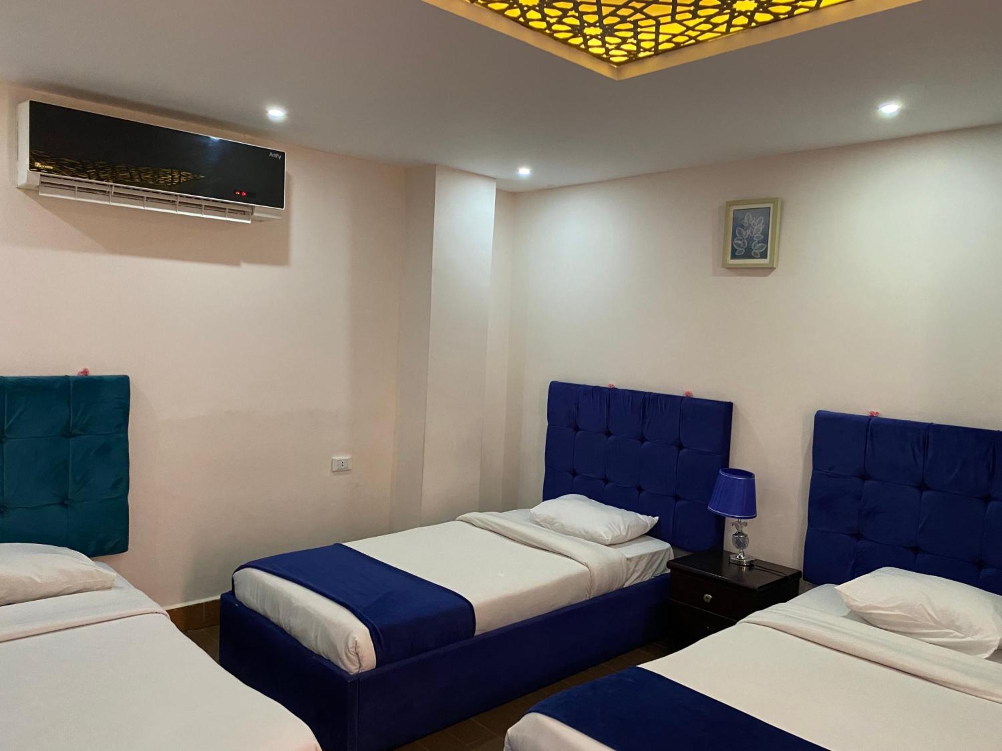 Golden Pyramids Hotel Kafret el-Gabal