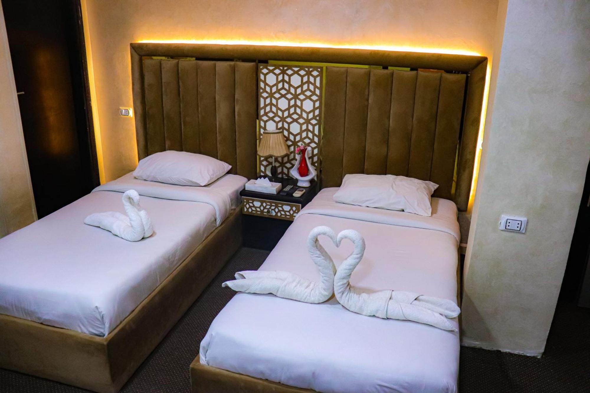 Hotel Golden Pyramids