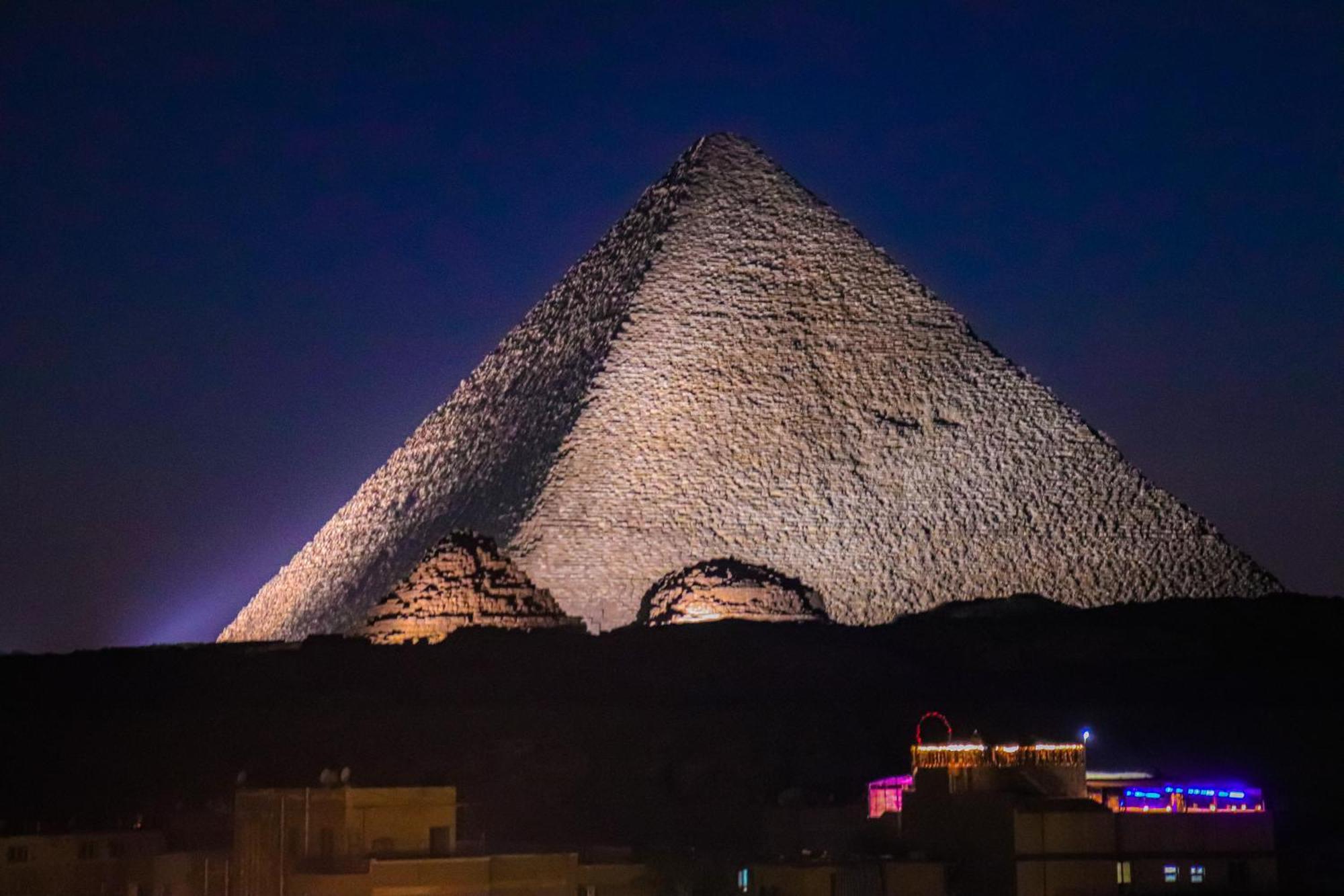 Hotel Golden Pyramids 3*