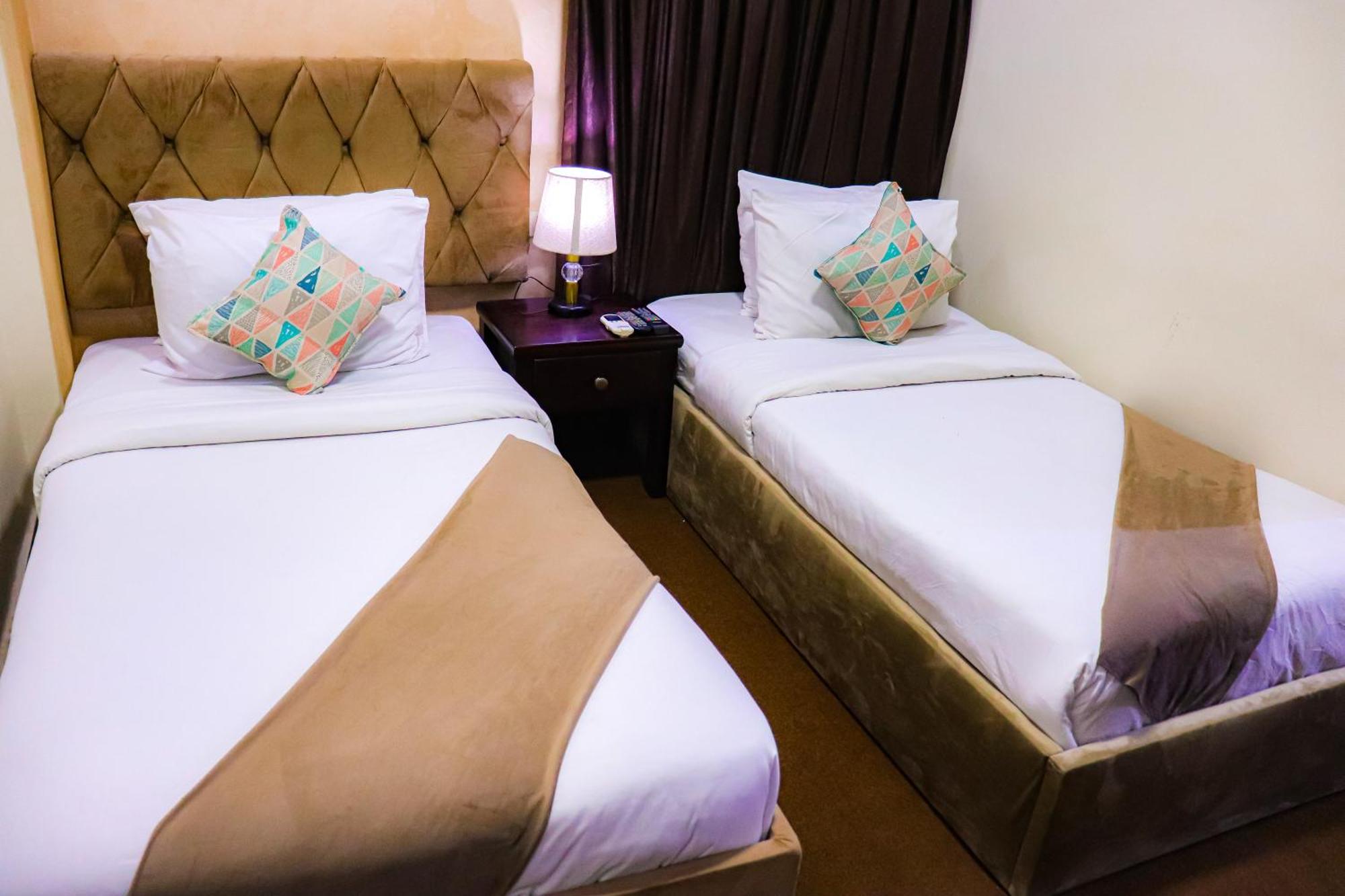 Hotel Golden Pyramids