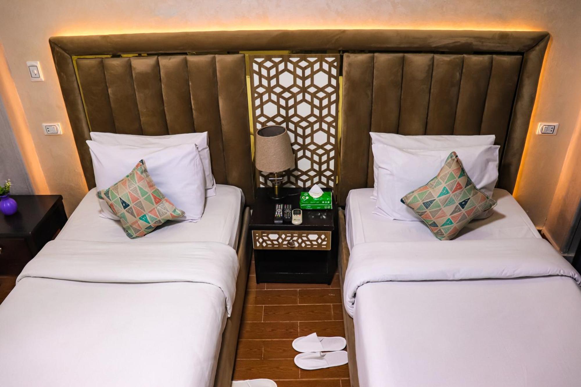 Hotel Golden Pyramids