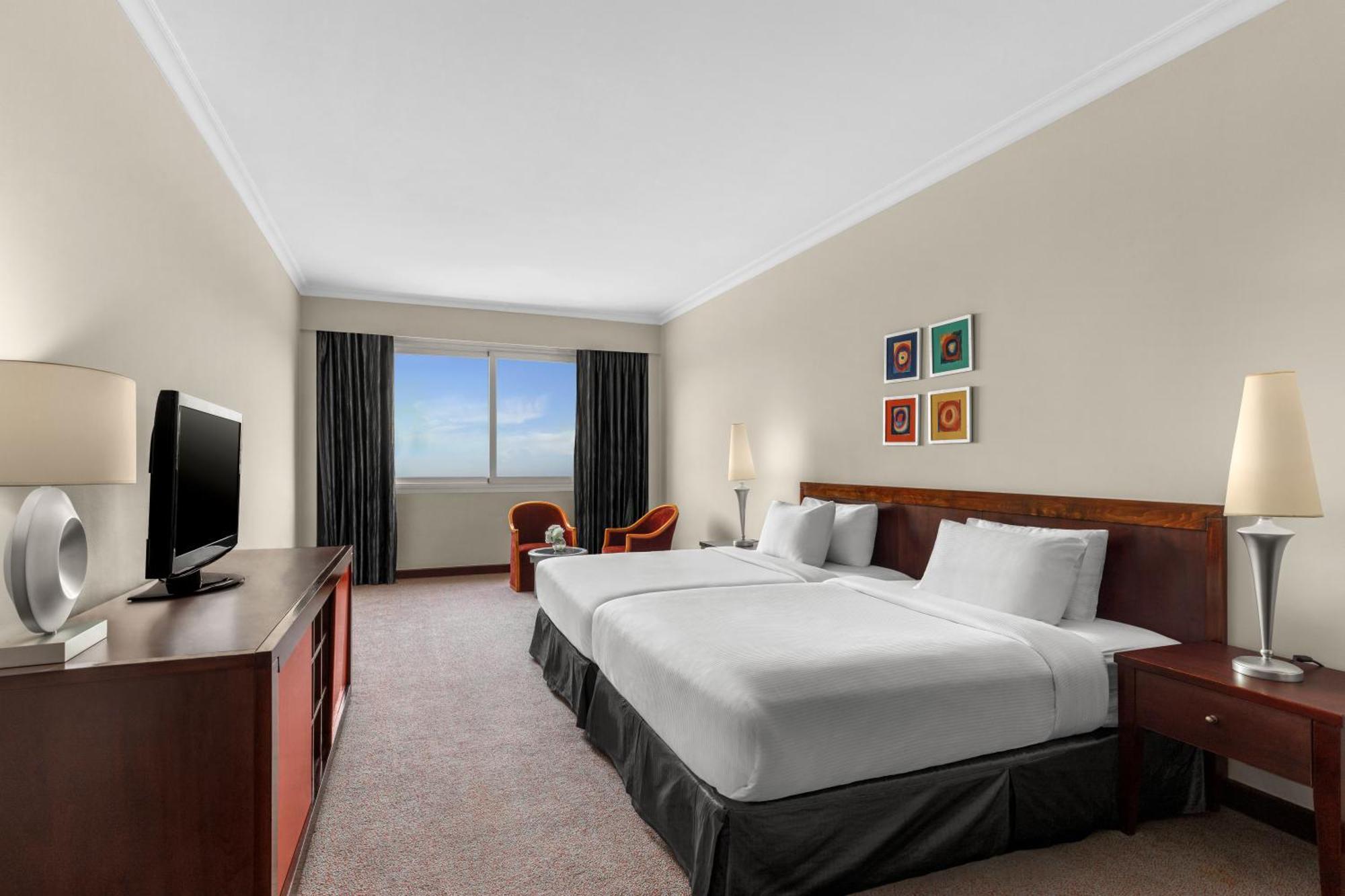Hilton Plaza Complex