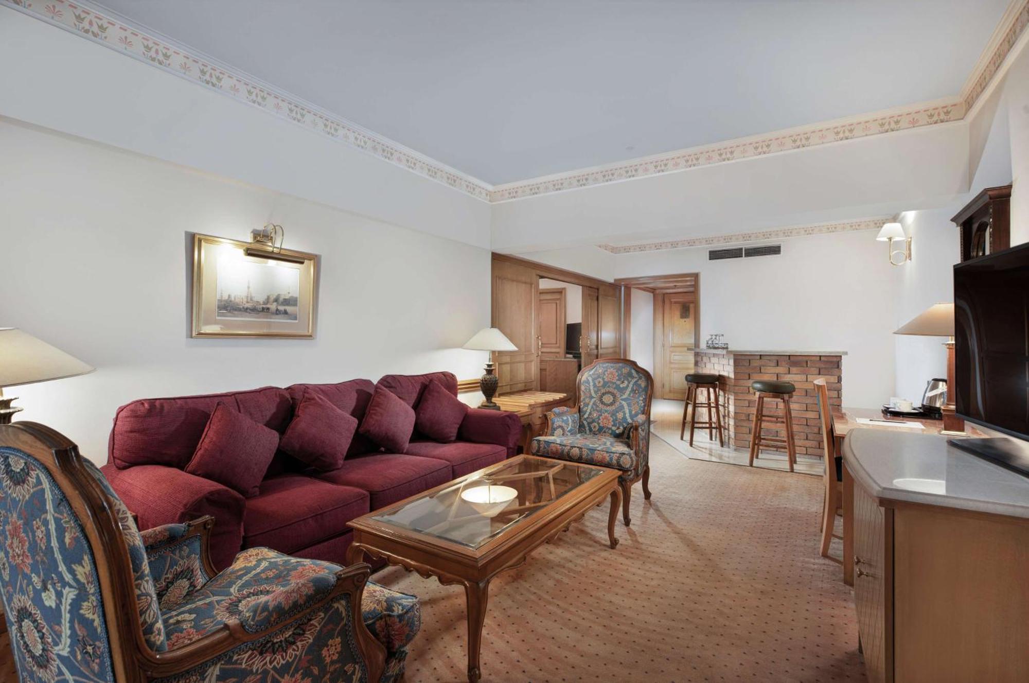Steigenberger Nile Palace - Convention Center Hotel