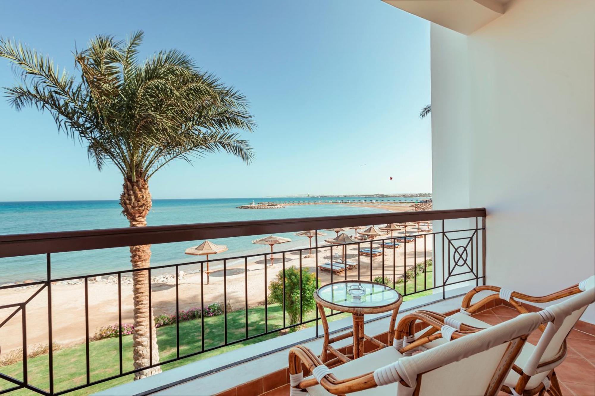 Resort Sunrise Alma Bay 4*