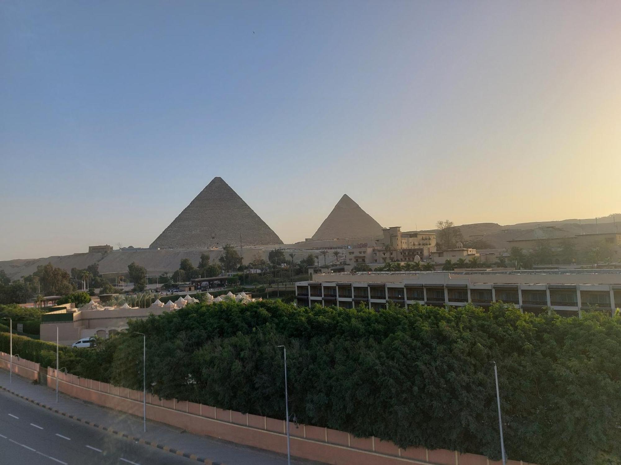 Hotel Doudou Pyramids View *