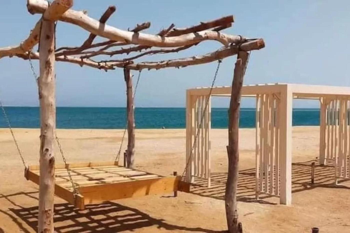Apartment With Seaview, Amazing For Couples, Sunny & Seaview & Free Wi-fi