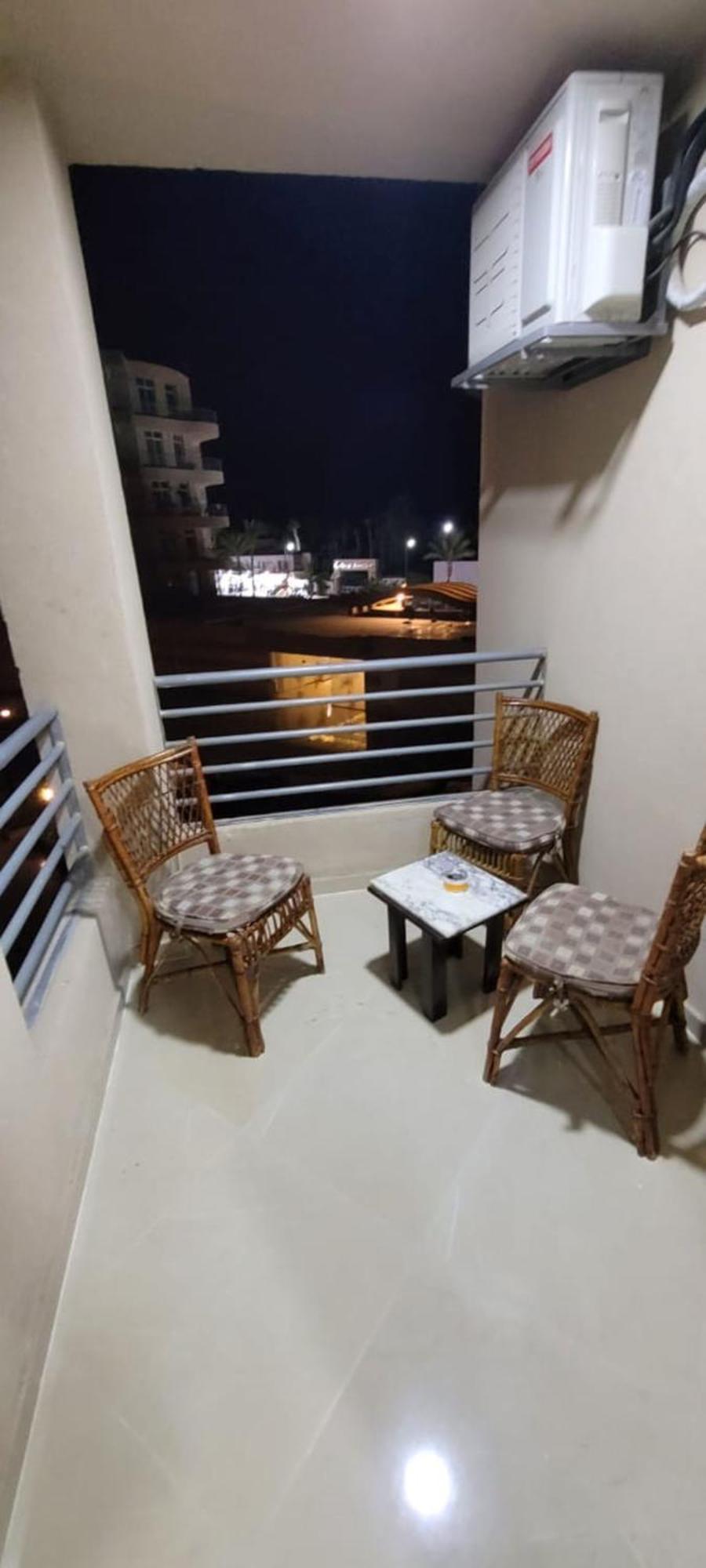 With Seaview, Amazing For Couples, Sunny & Seaview & Free Wi-fi Apartment