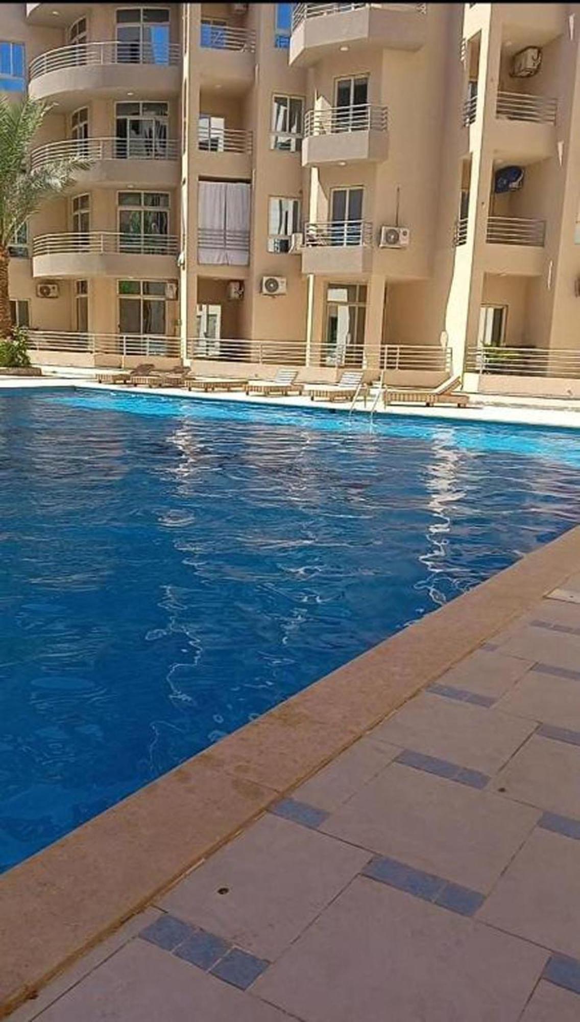 With Seaview, Amazing For Couples, Sunny & Seaview & Free Wi-fi Apartment Hurghada