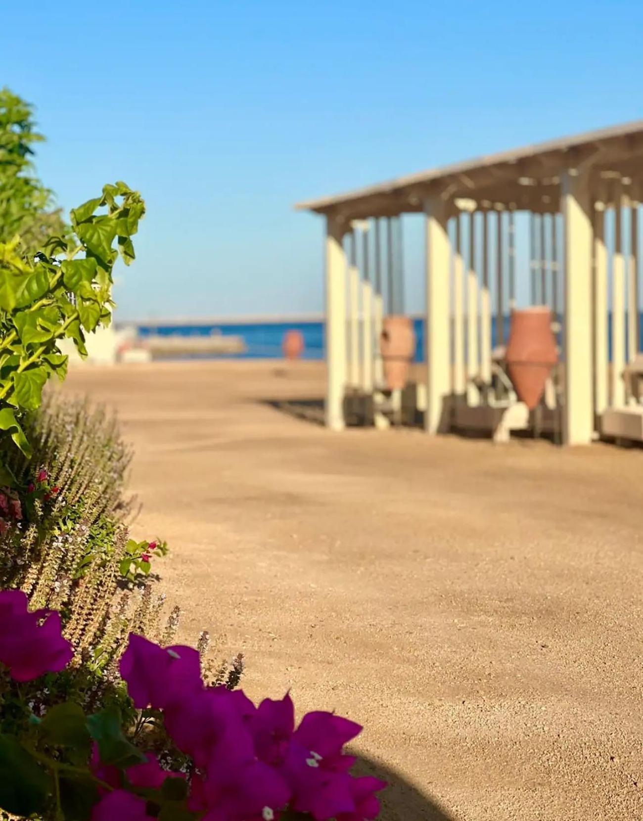 With Seaview, Amazing For Couples, Sunny & Seaview & Free Wi-fi Apartment Hurghada