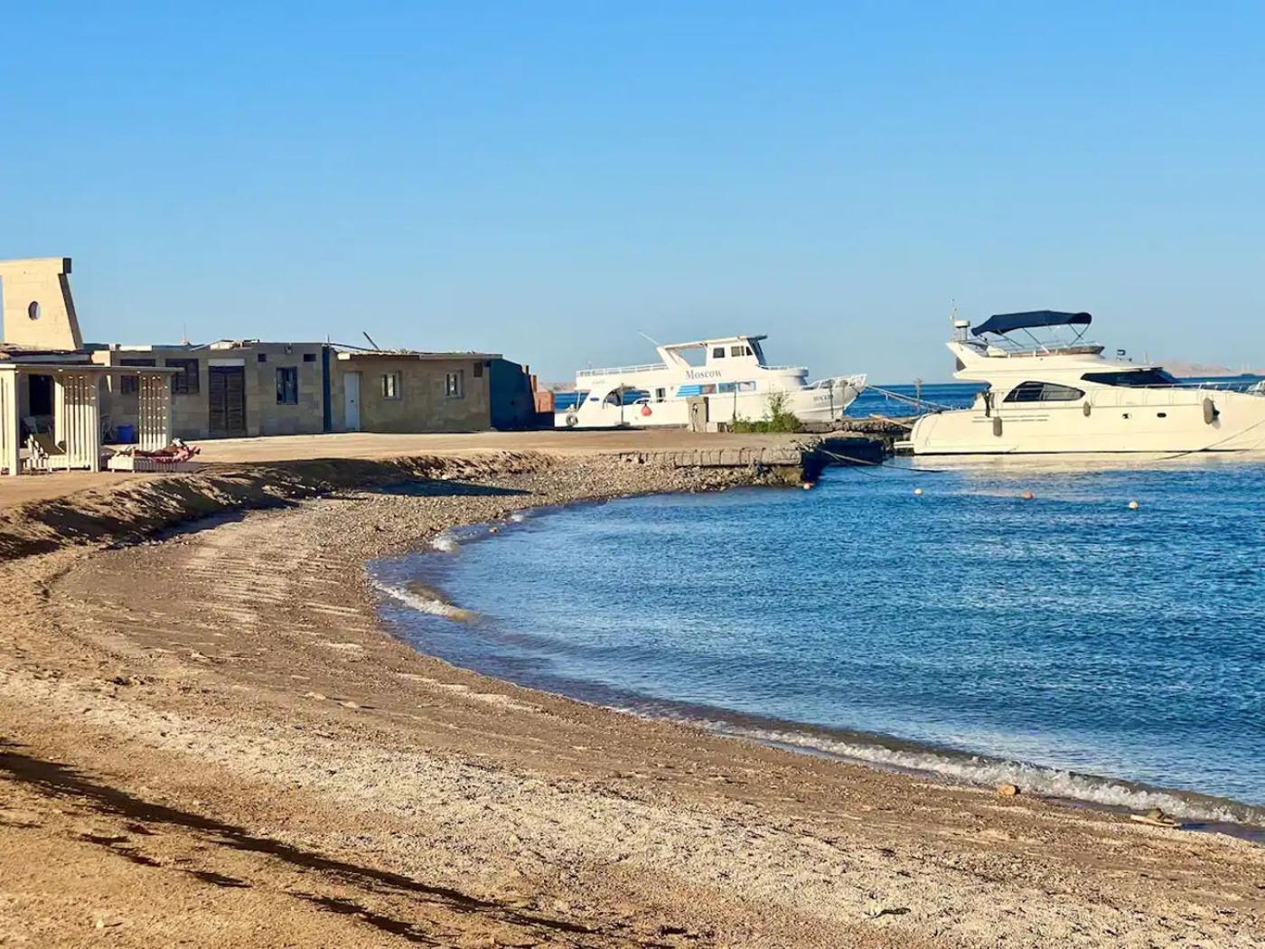 Perfect For Pet Lovers, Sunny With Pool & Seaview & Free Wi-fi * Hurghada
