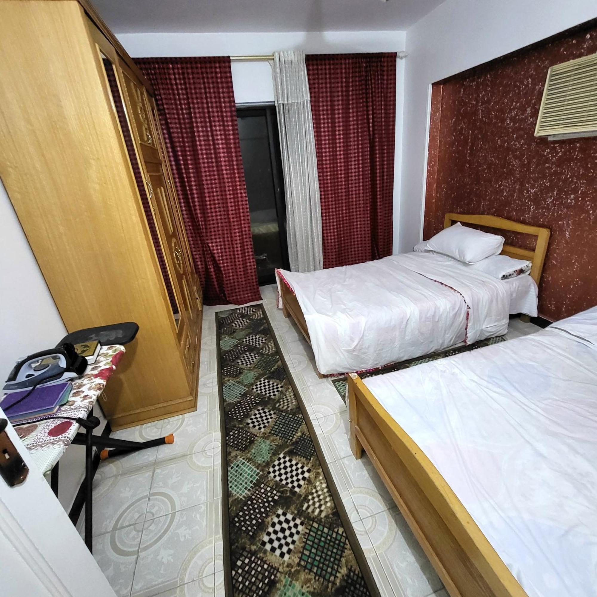 شقه فى ميامى بالاسكندريه مطله على البحر Apartment Alexandria