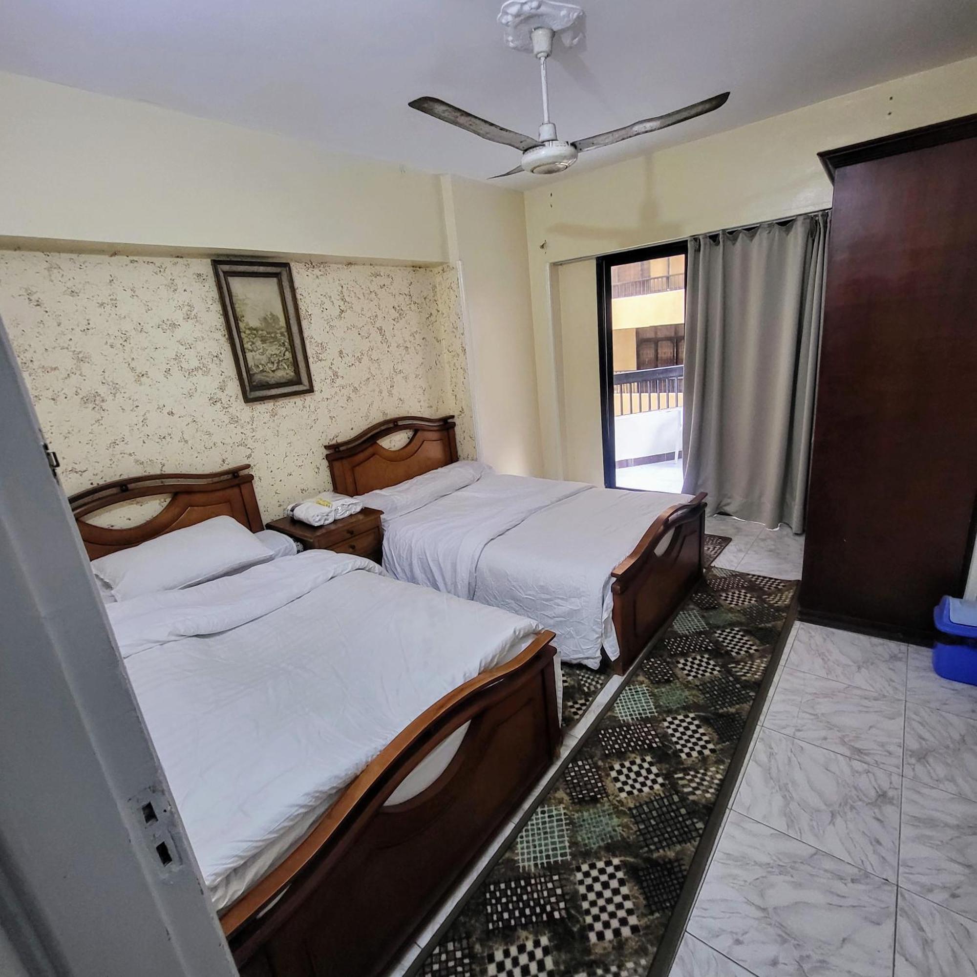 شقه فى ميامى بالاسكندريه مطله على البحر Apartment Alexandria