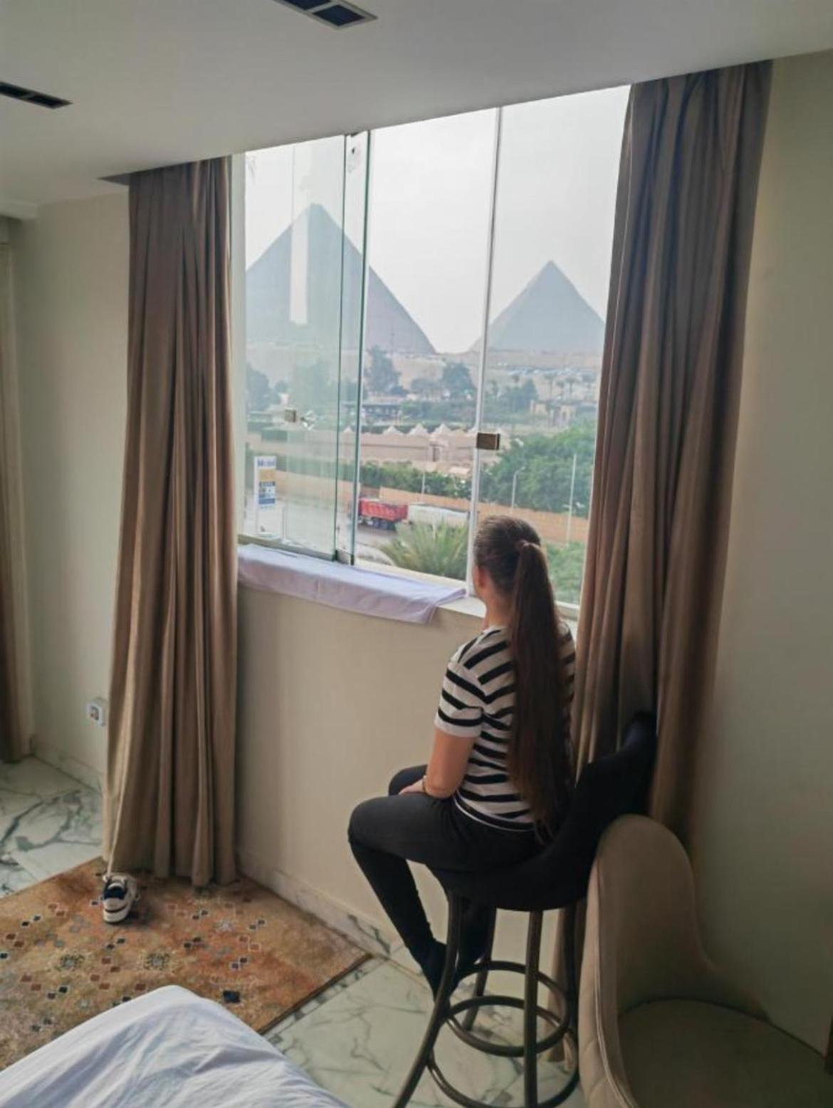 Pensiune Unique Pyramids View