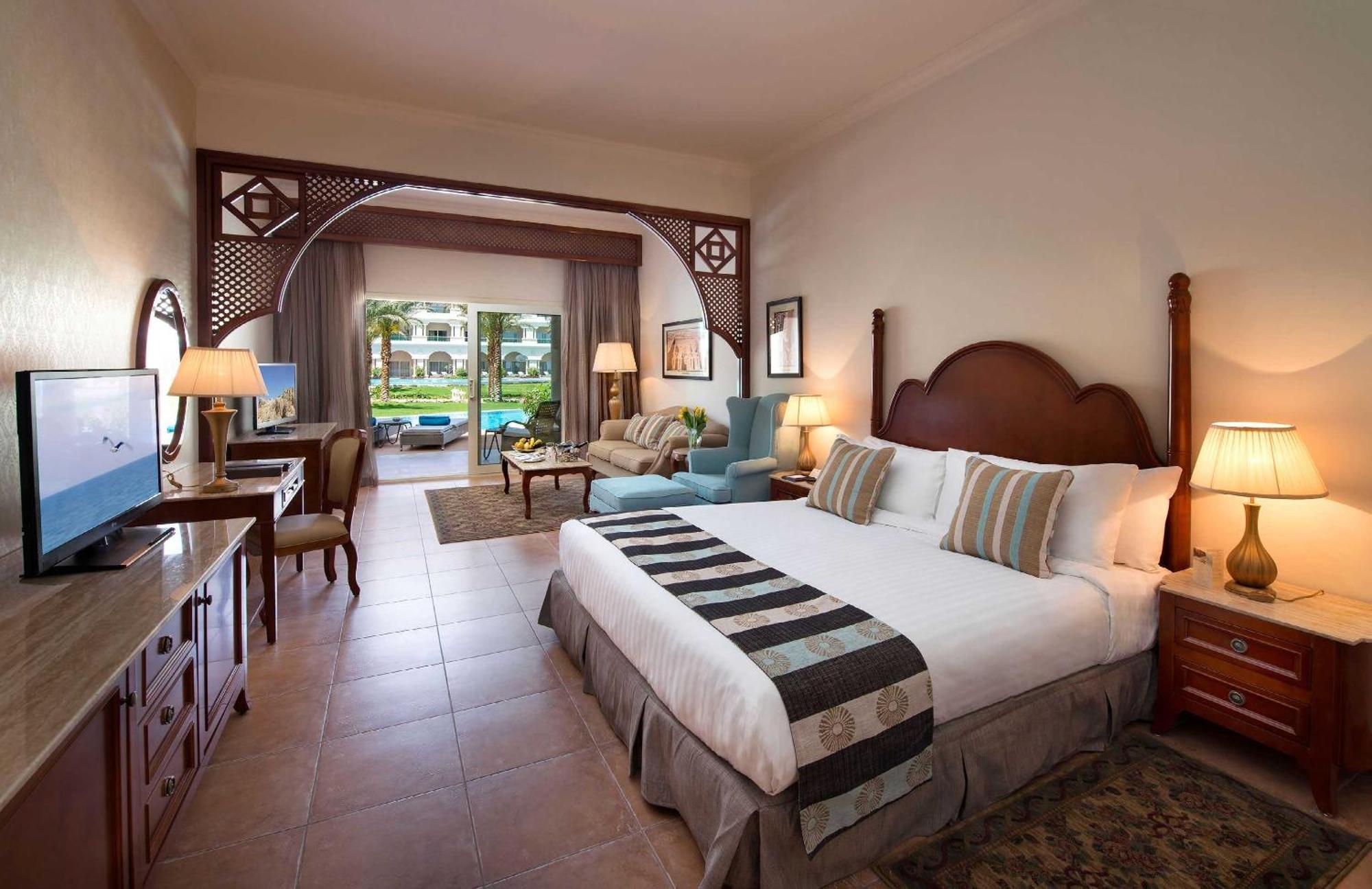 Baron Palace Sahl Hasheesh Resort