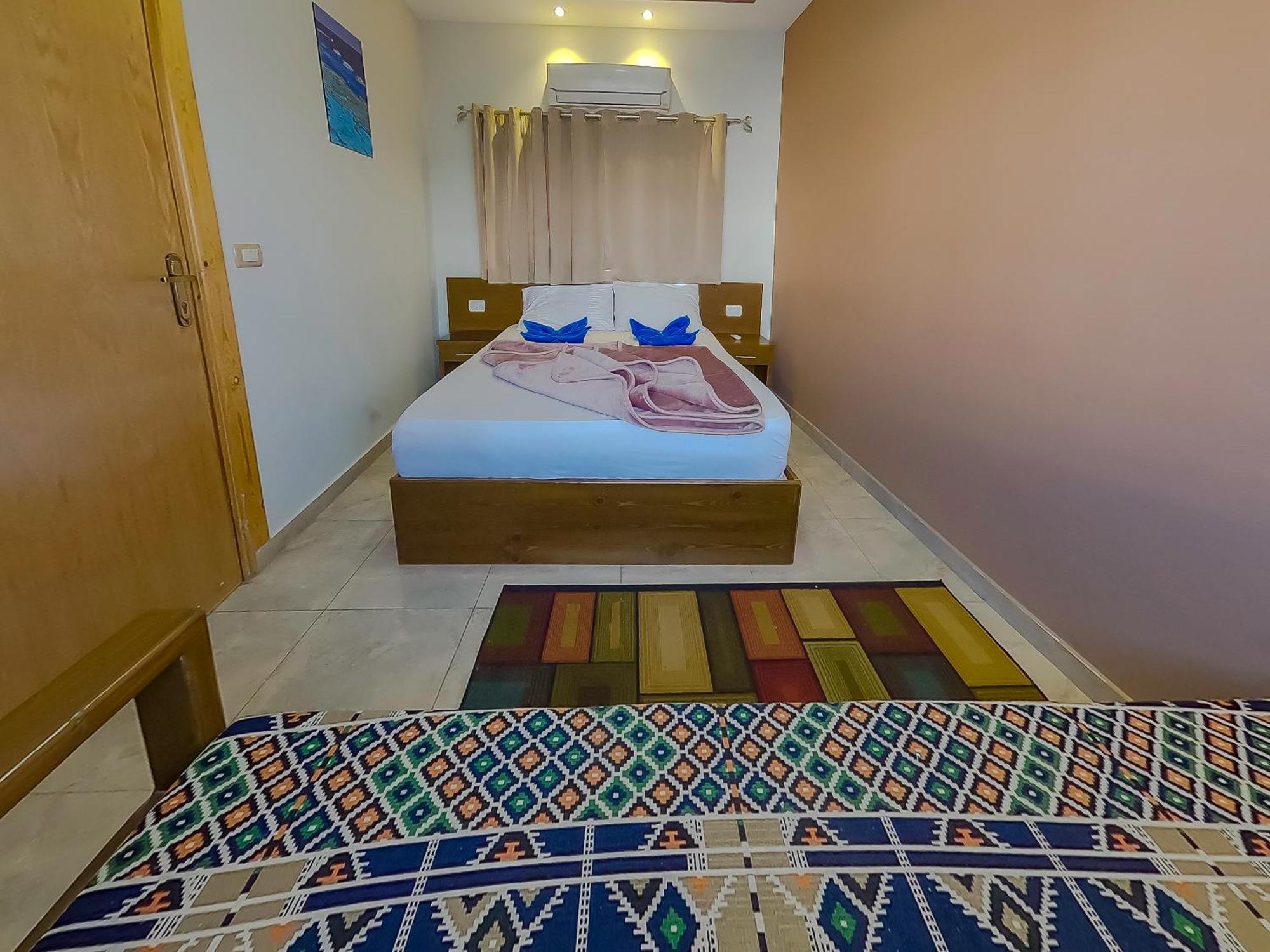 Seaview Hotel