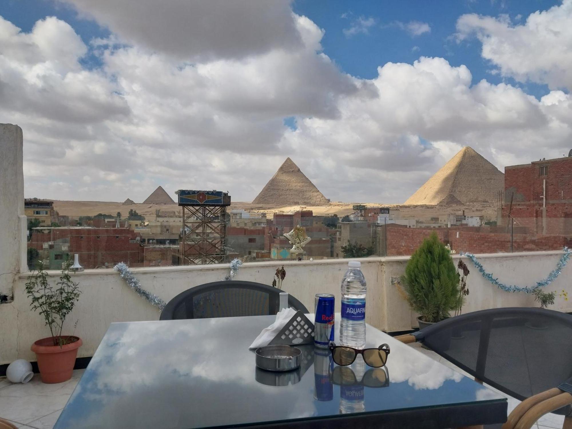 Eagles Pyramids View * Kafret el-Gabal
