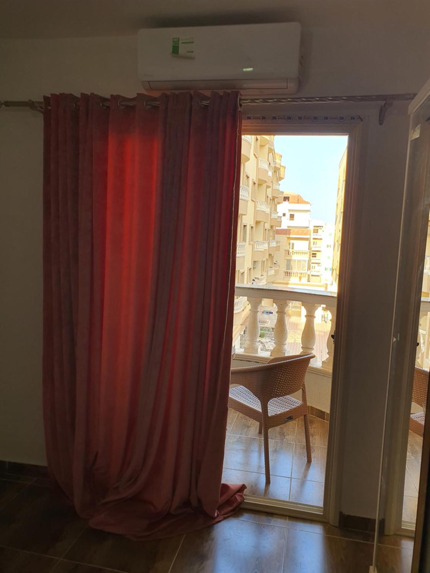 Homy Apartment