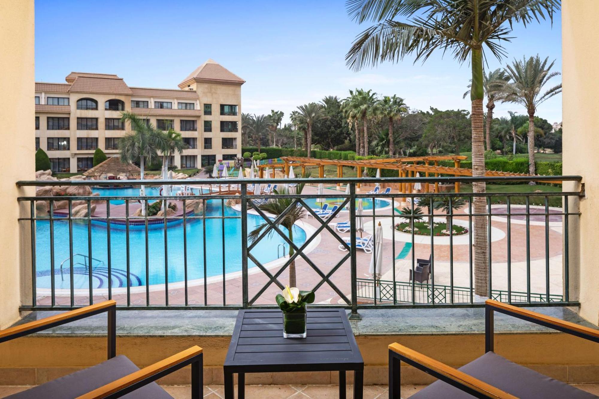Hilton Pyramids Golf